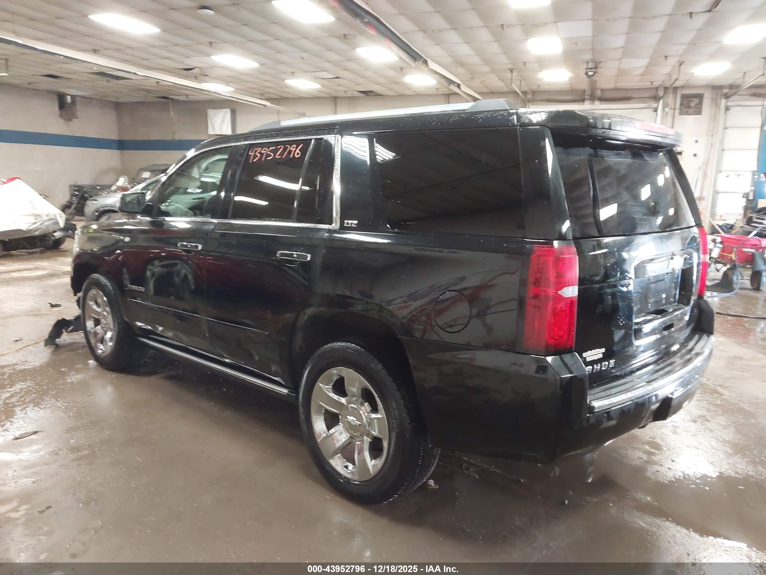 CHEVROLET TAHOE image 3