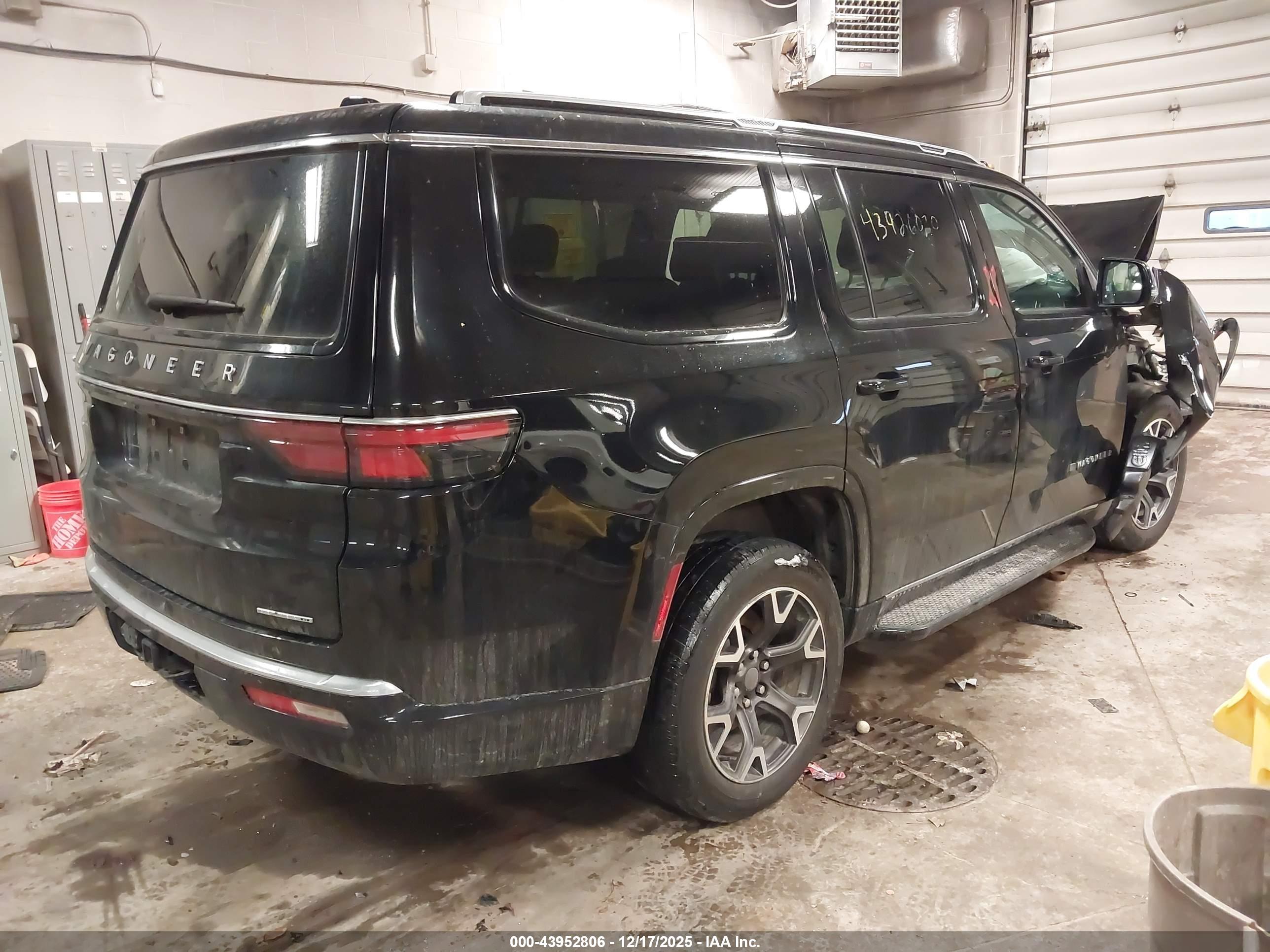JEEP WAGONEER image 4