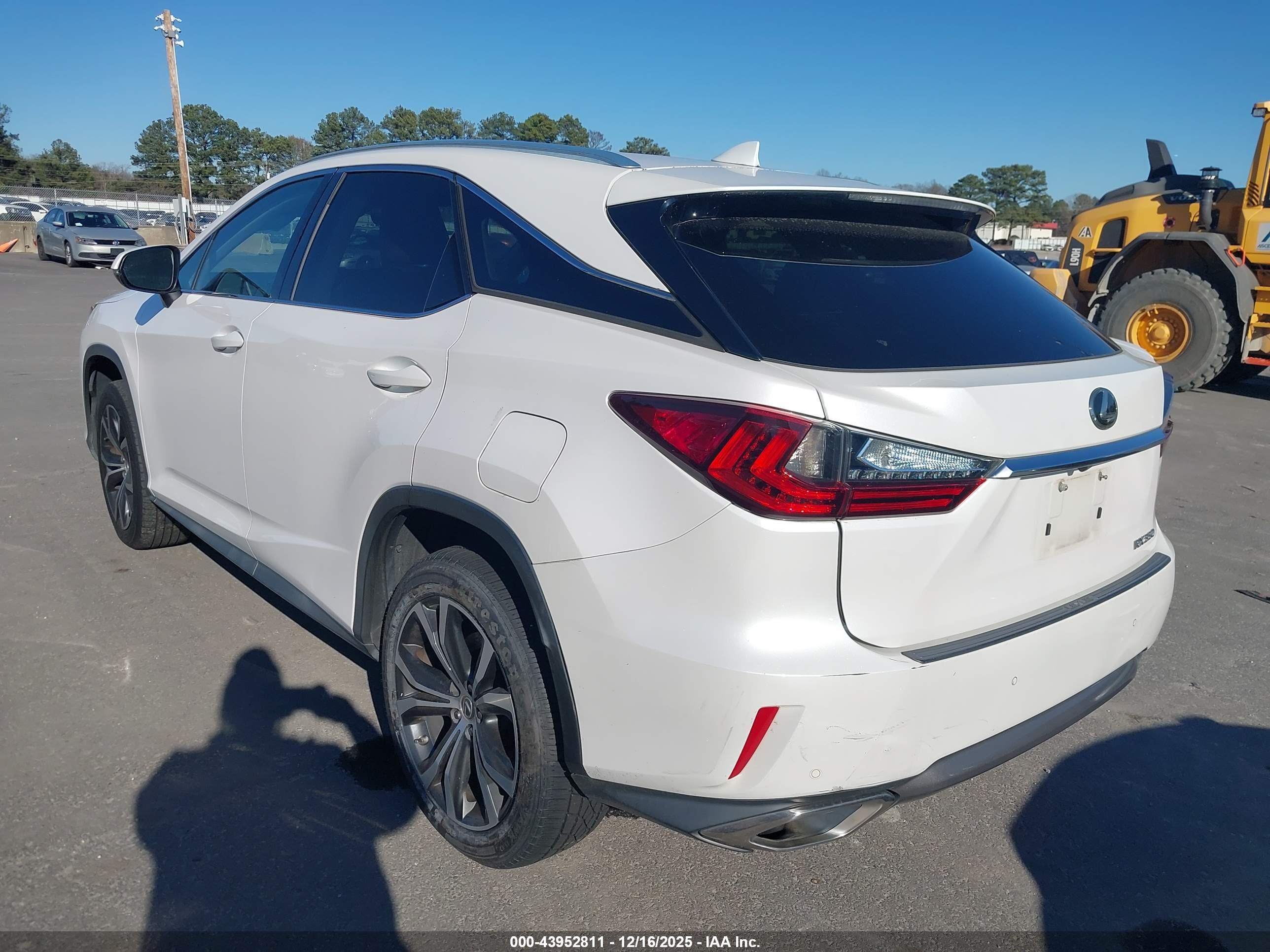 LEXUS RX image 3