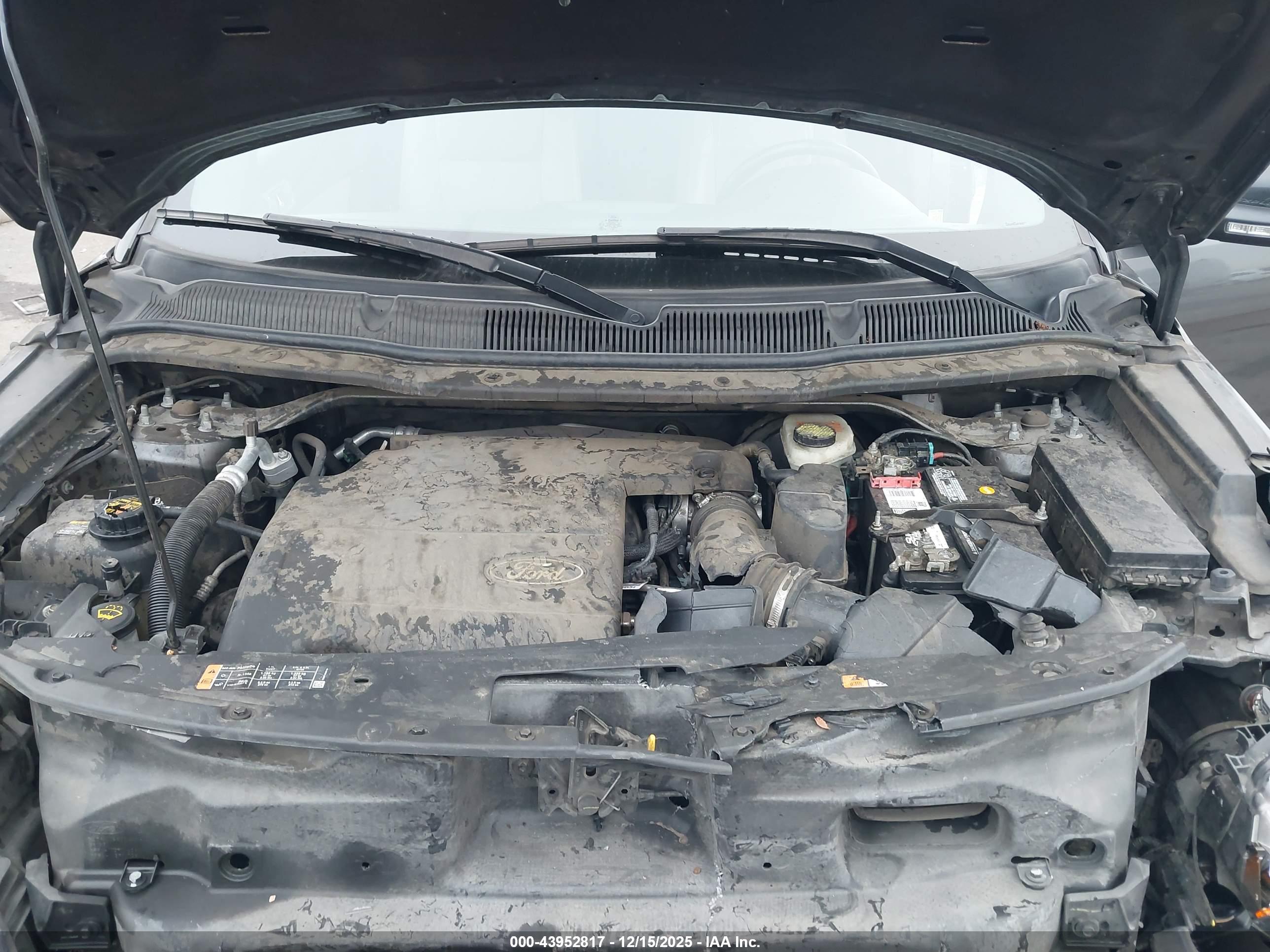 FORD EXPLORER image 10