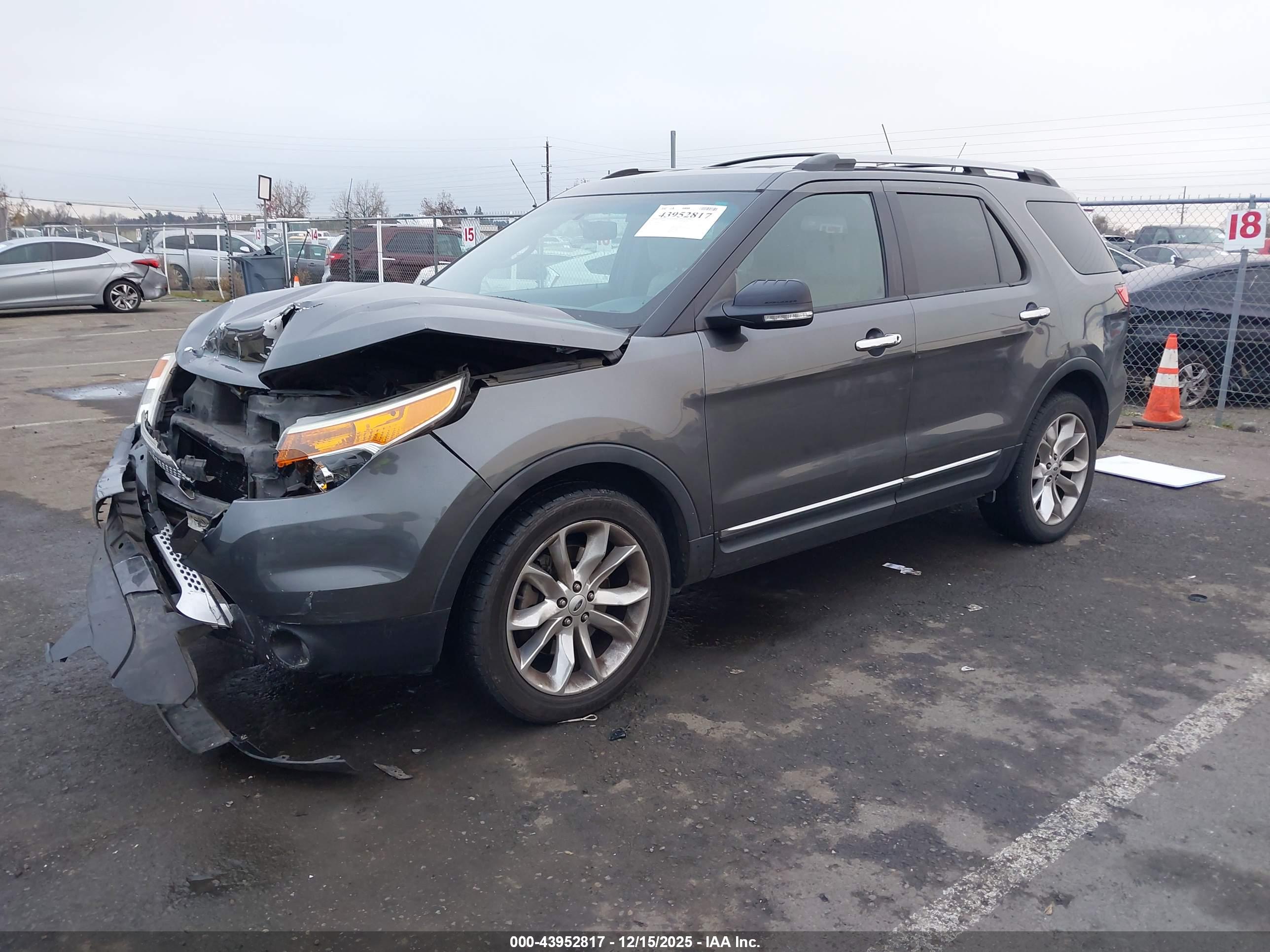 FORD EXPLORER image 2
