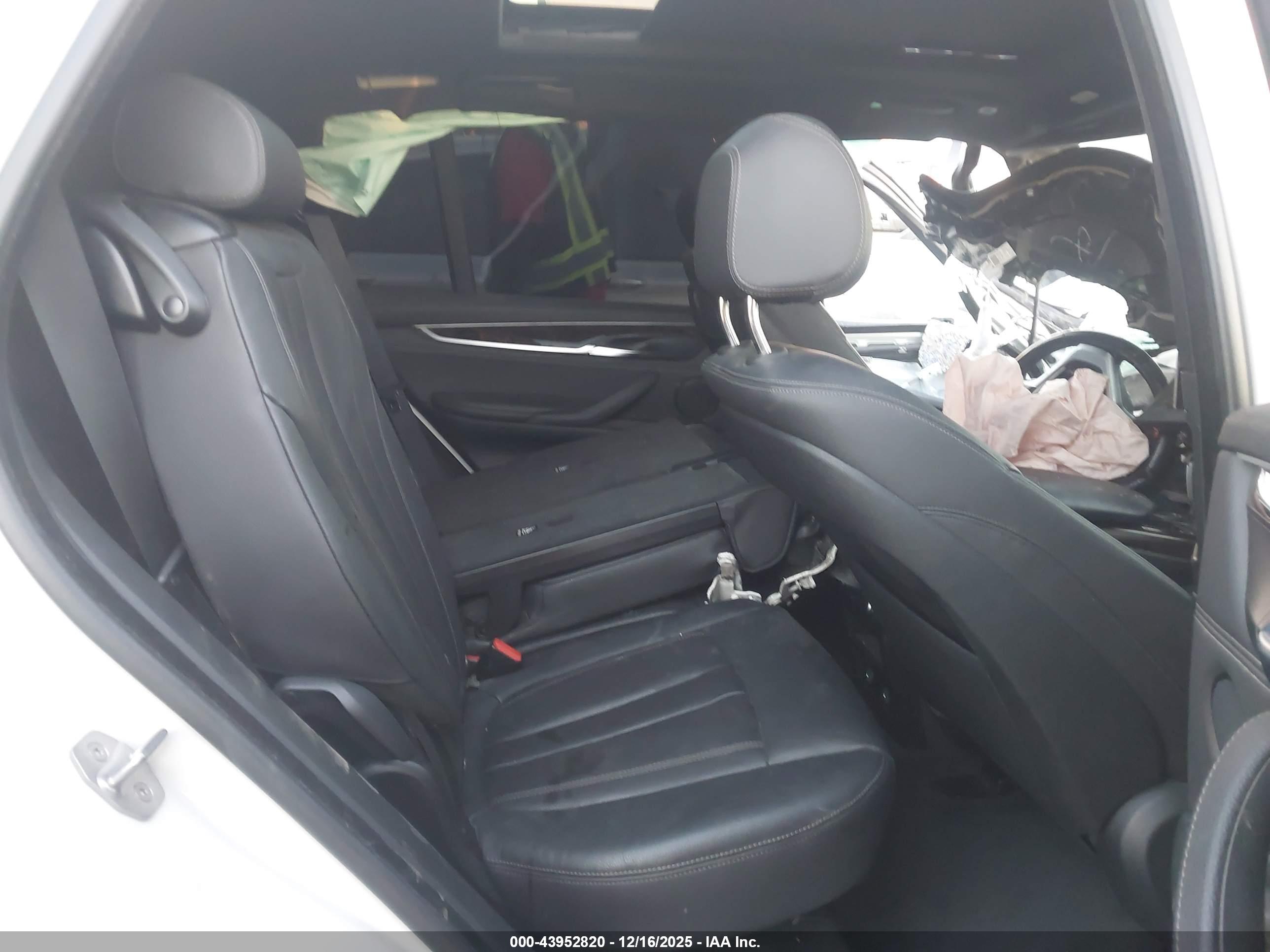 BMW X5 image 8