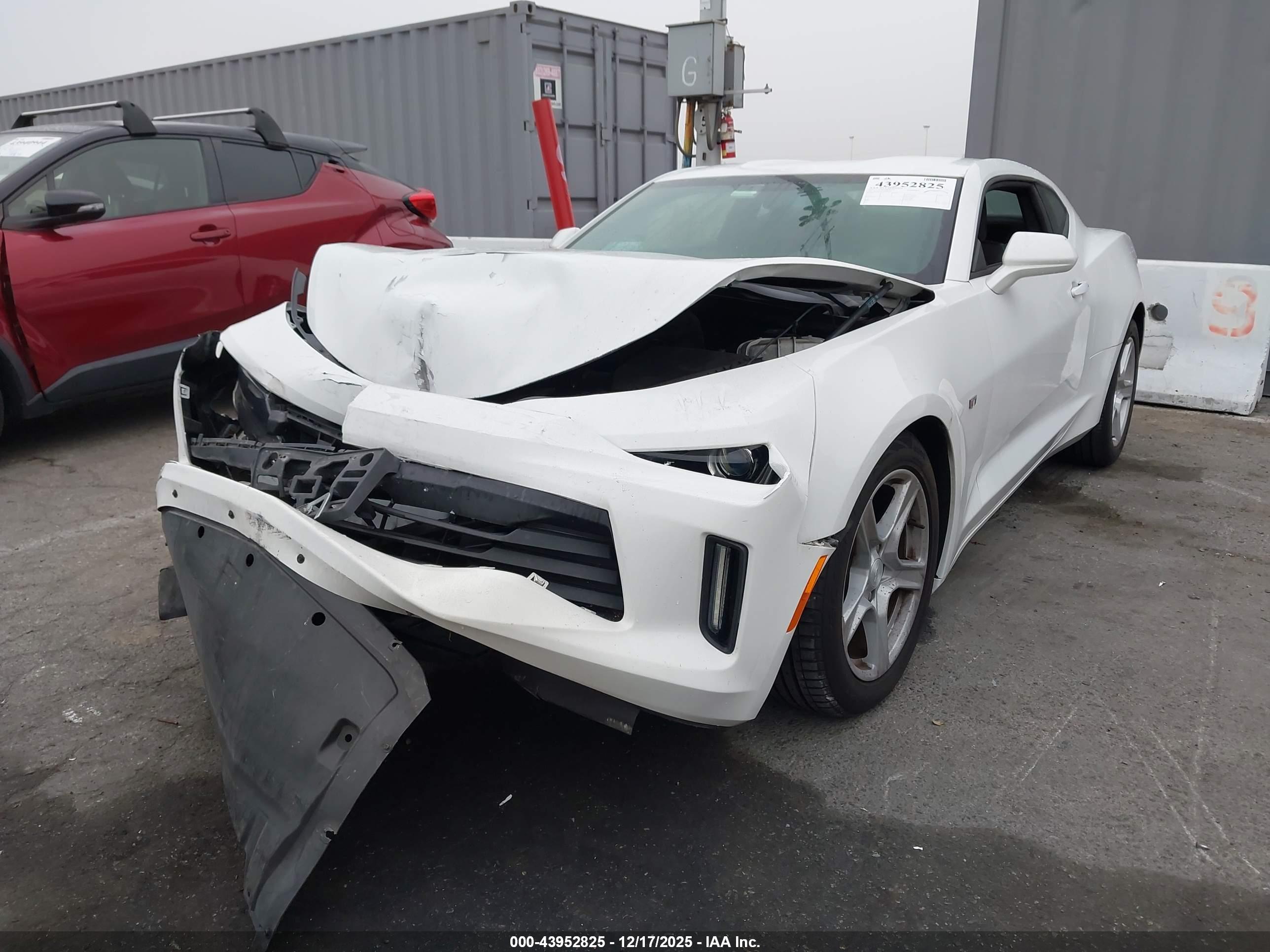 CHEVROLET CAMARO image 2