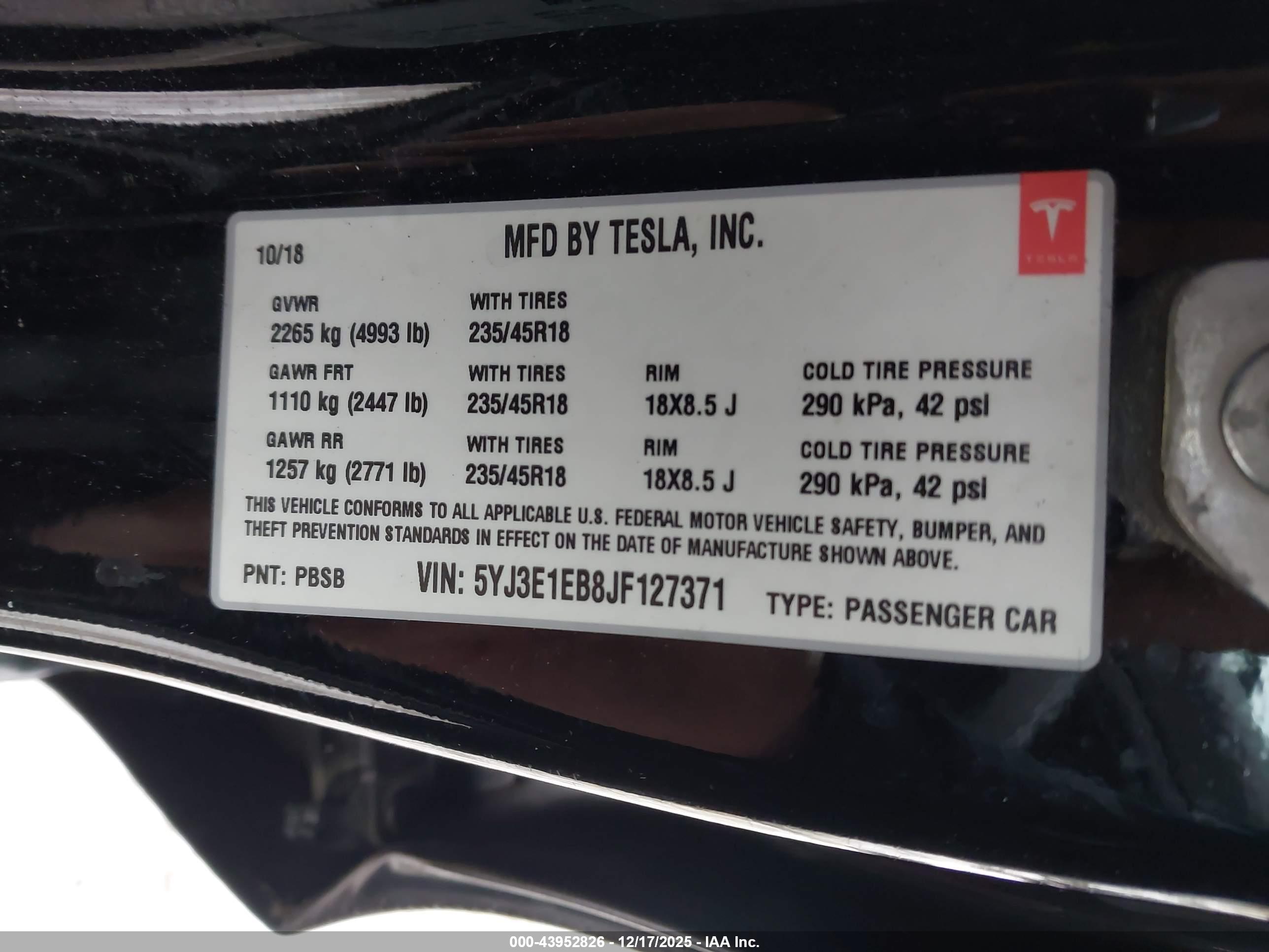 TESLA MODEL image 9