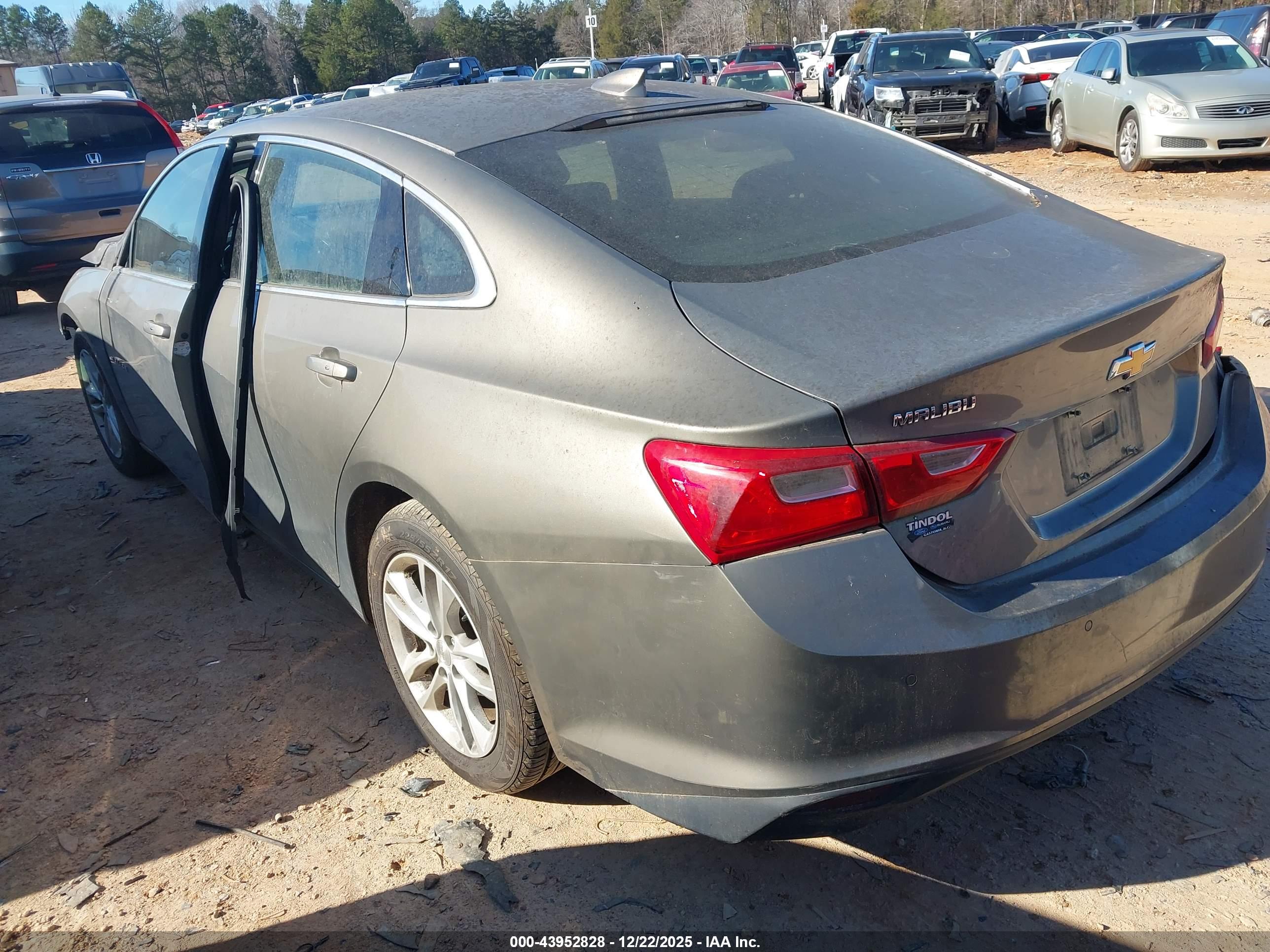 CHEVROLET MALIBU image 3