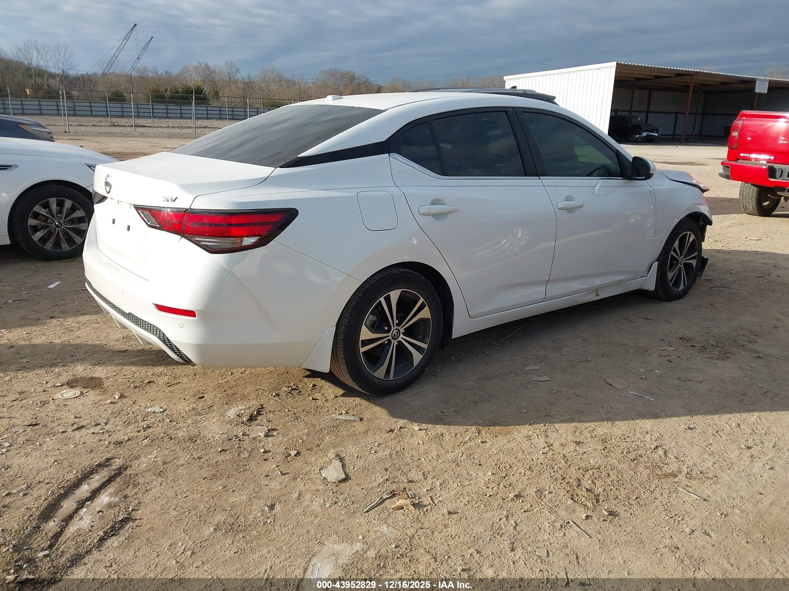 NISSAN SENTRA image 4