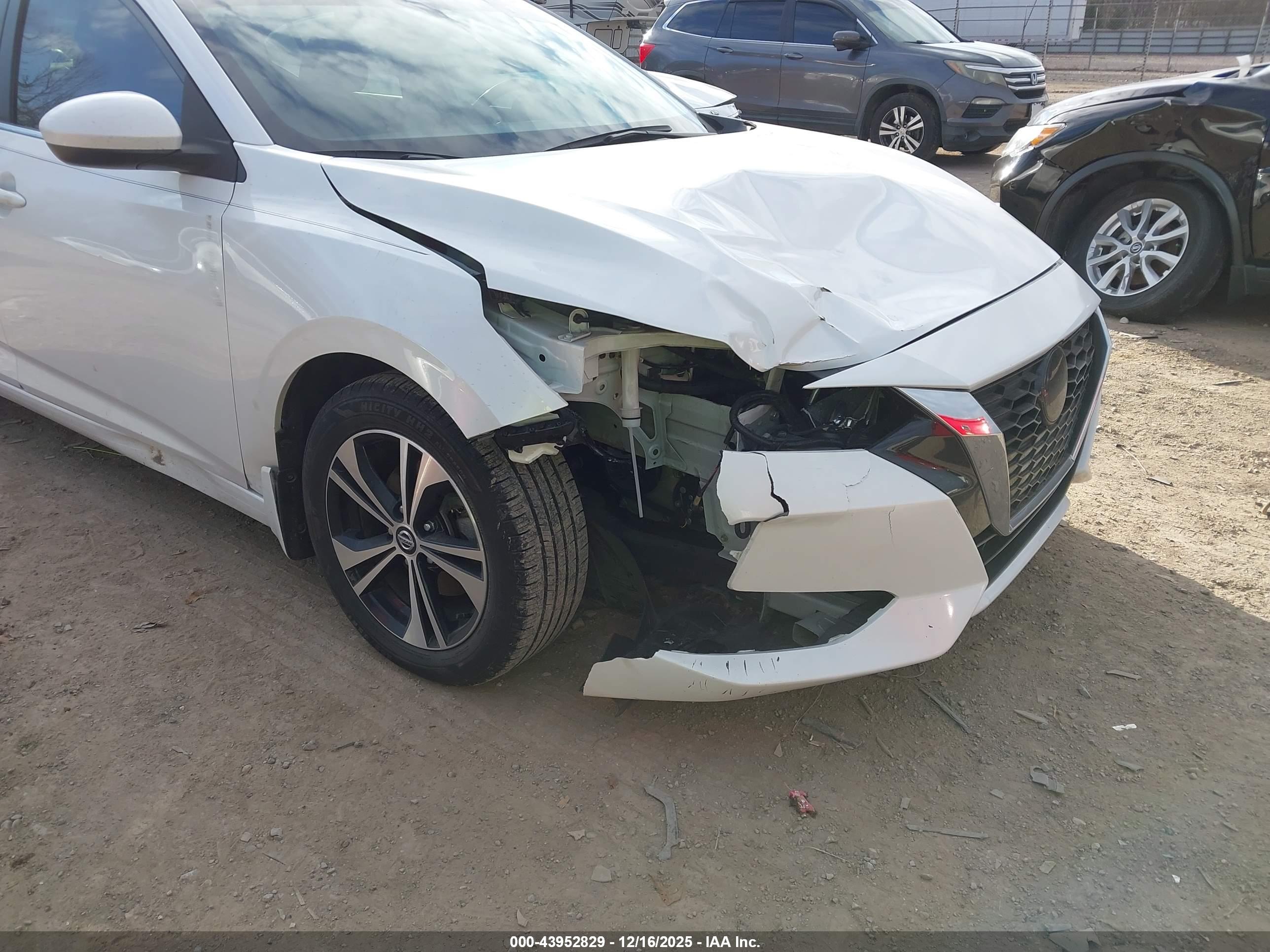 NISSAN SENTRA image 6