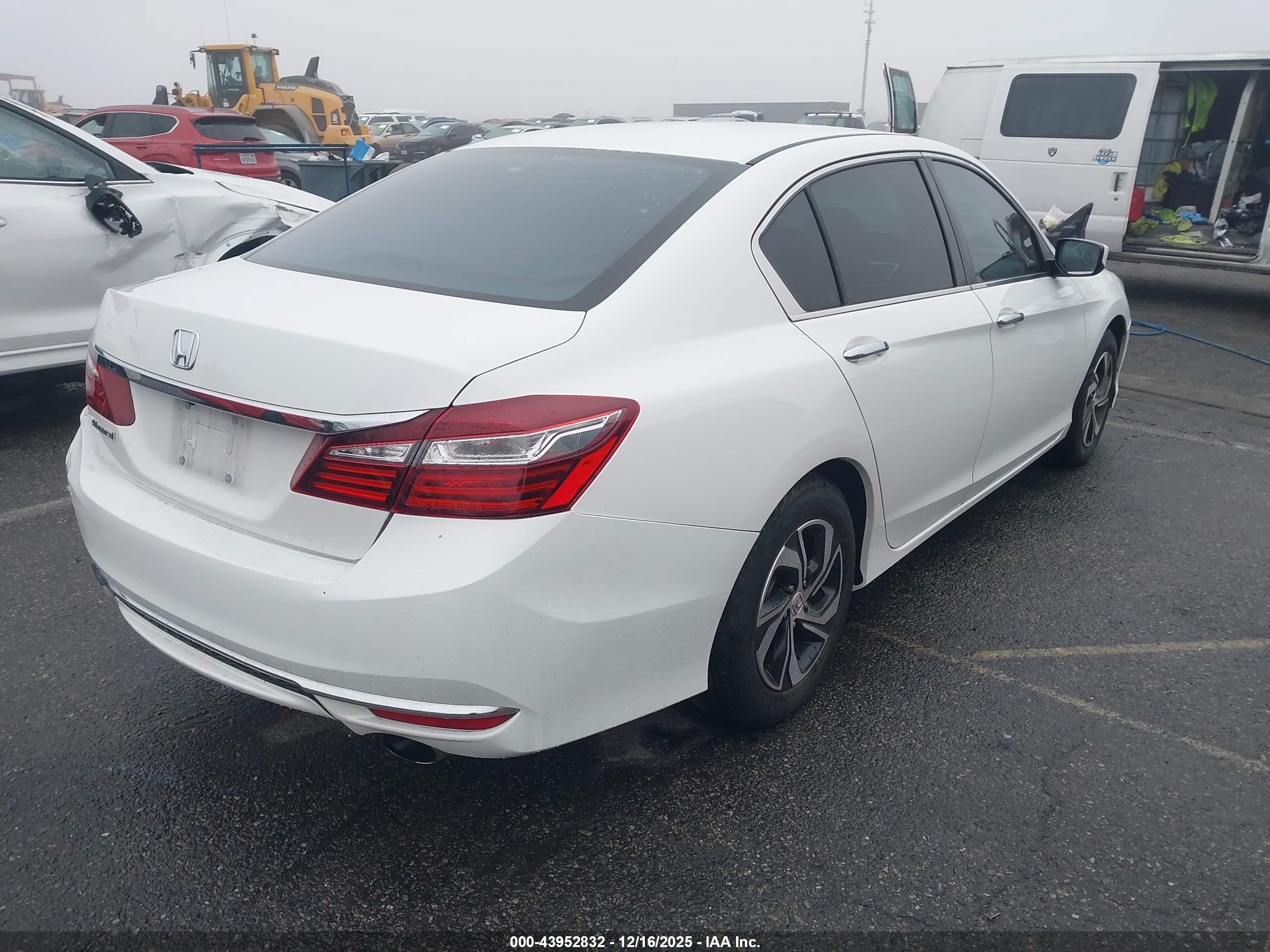 HONDA ACCORD image 4