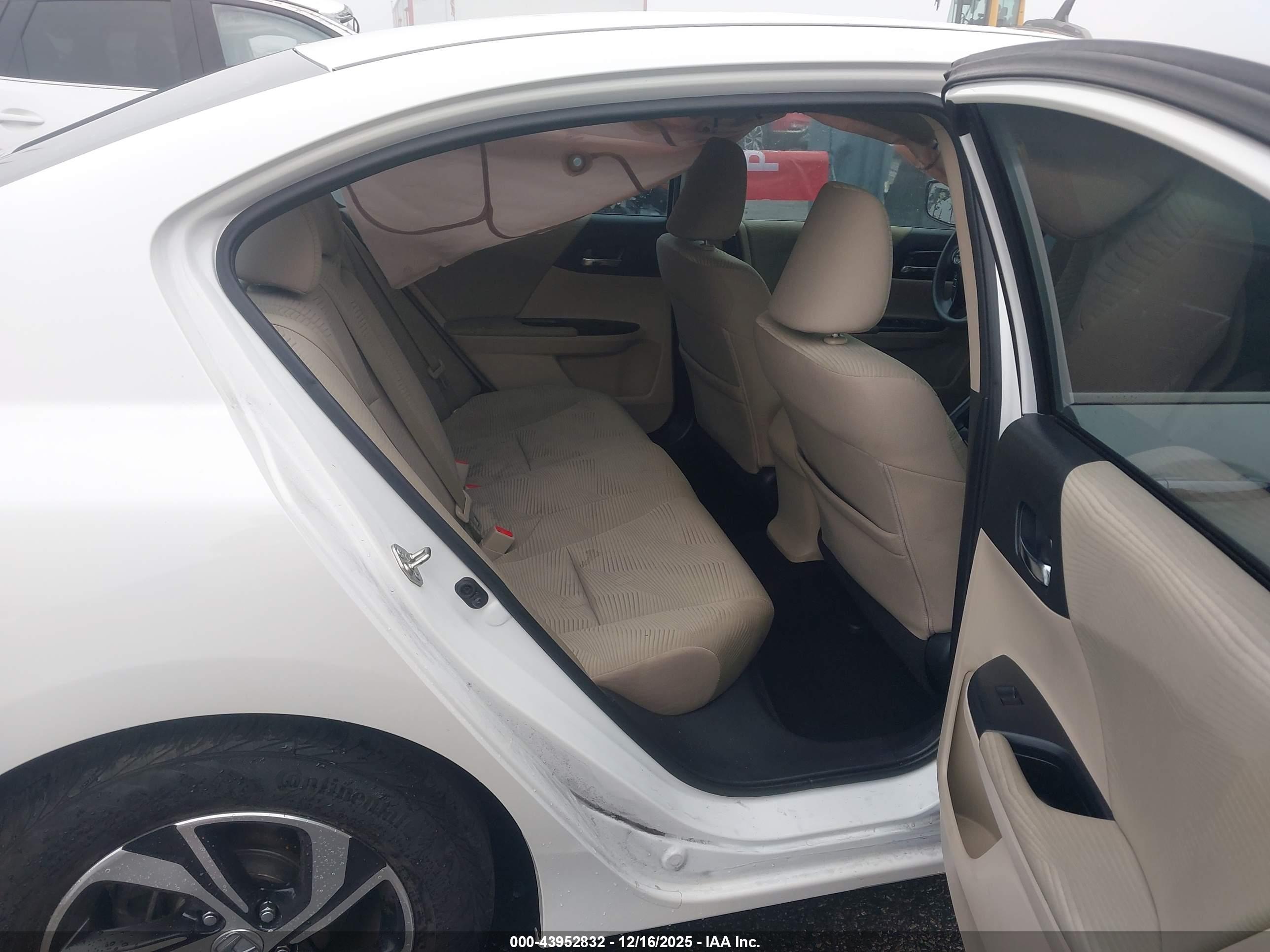 HONDA ACCORD image 8