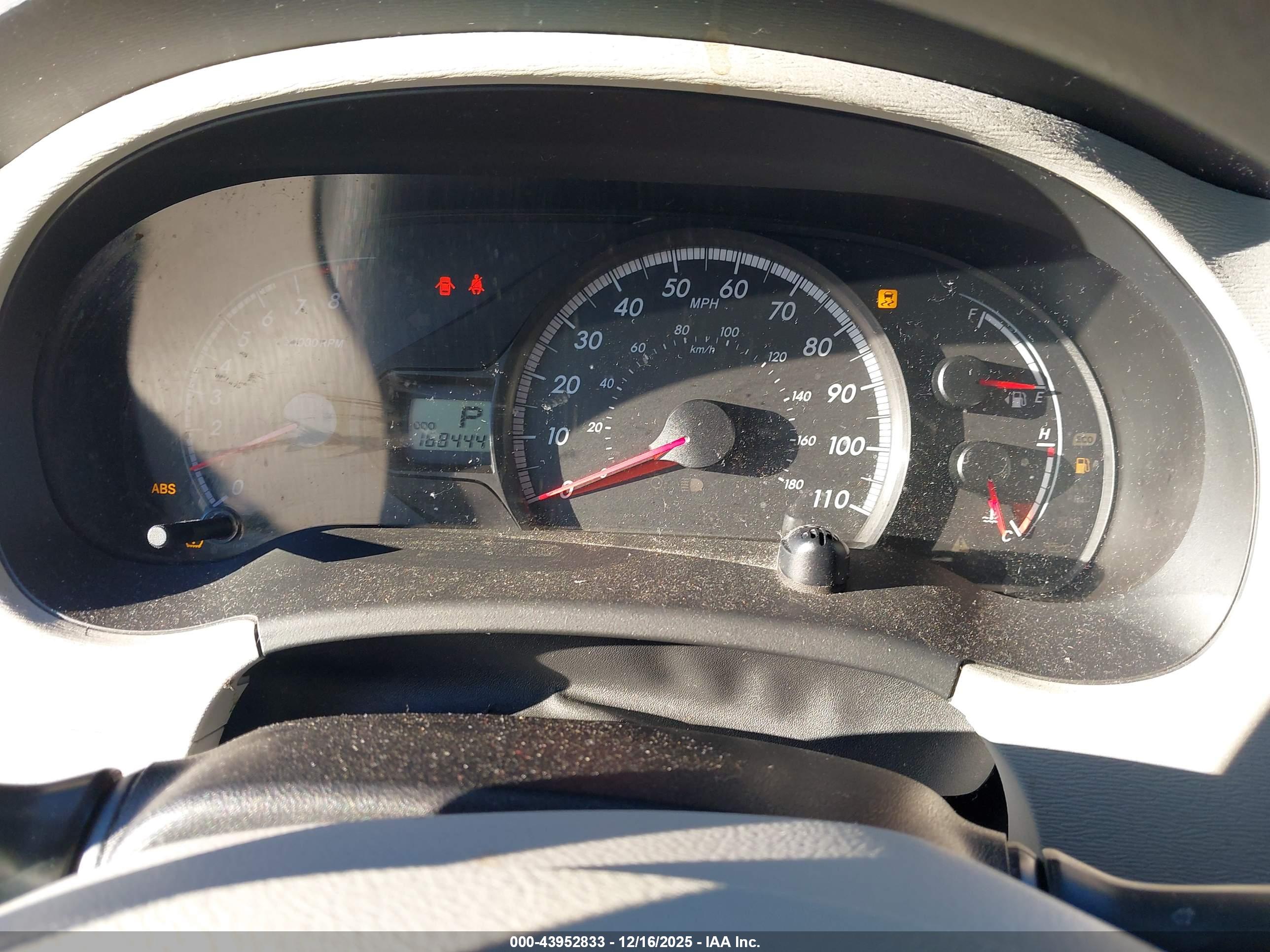 TOYOTA SIENNA image 7