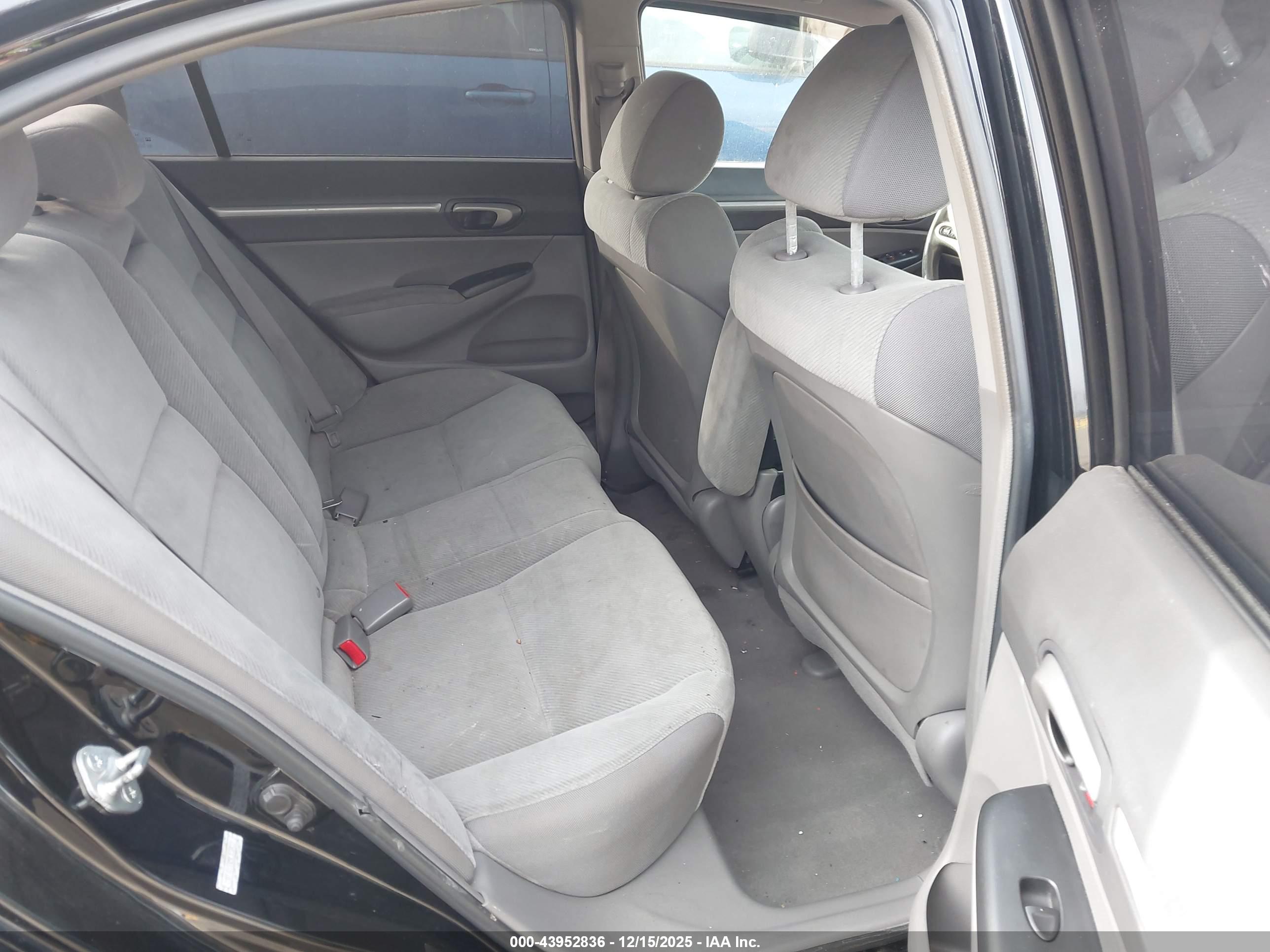 HONDA CIVIC image 8