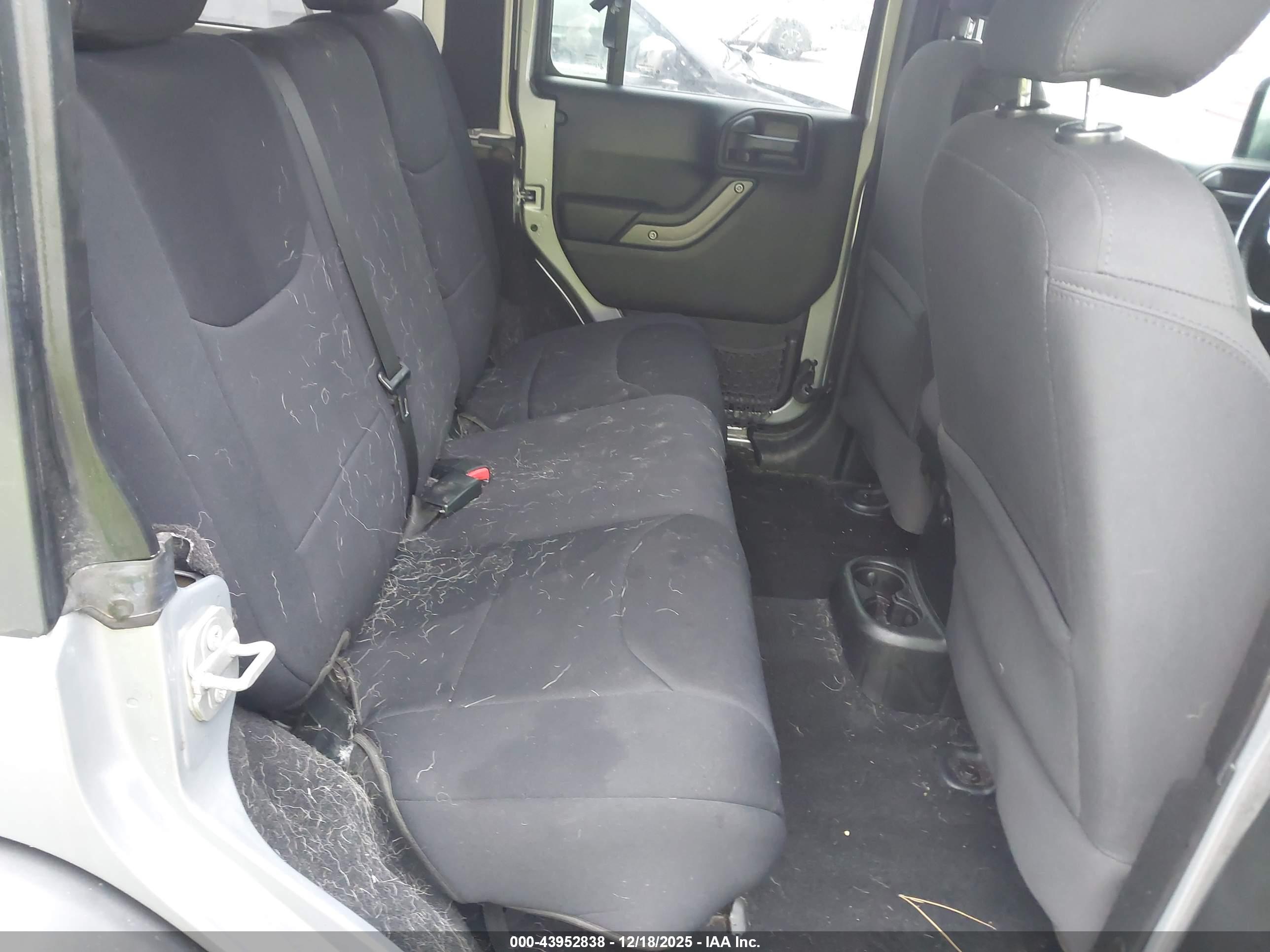 JEEP WRANGLER image 8