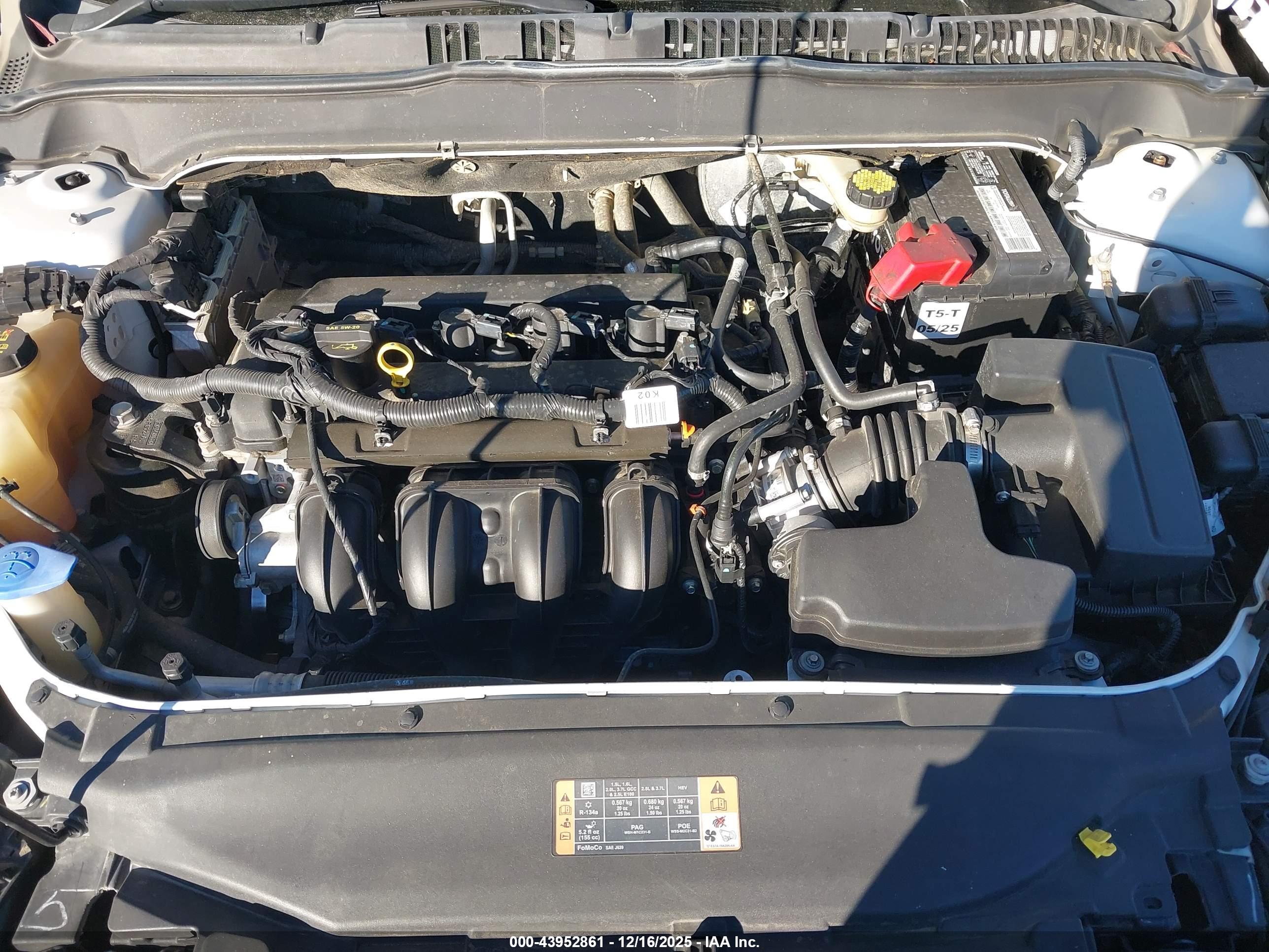 FORD FUSION image 10