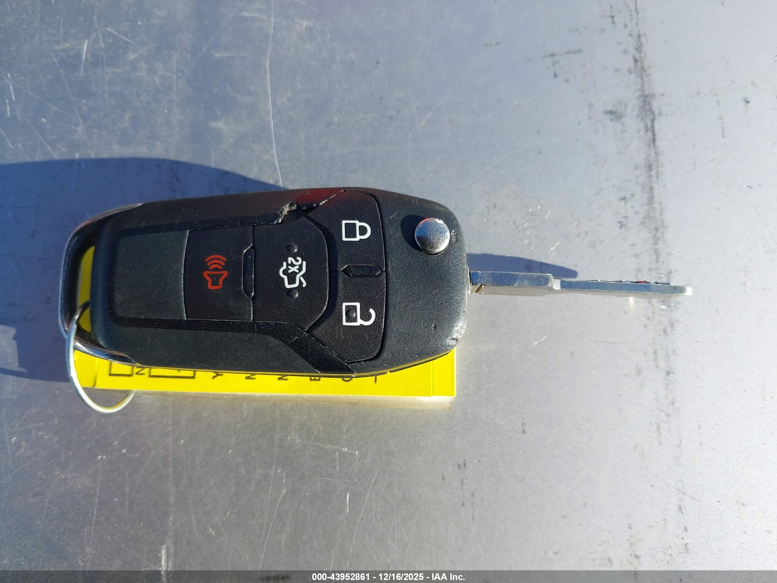 FORD FUSION image 11