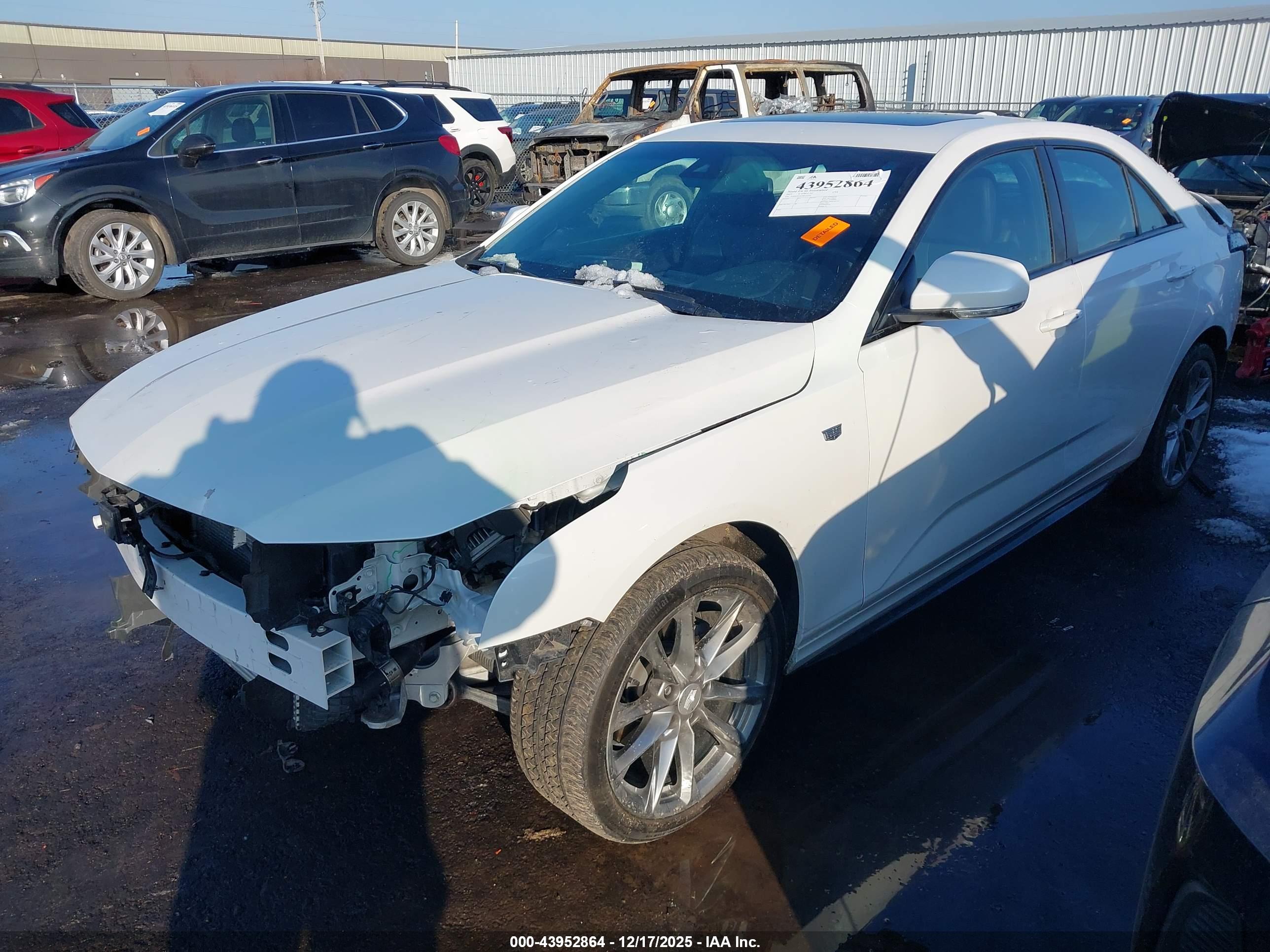 CADILLAC CT4 image 2