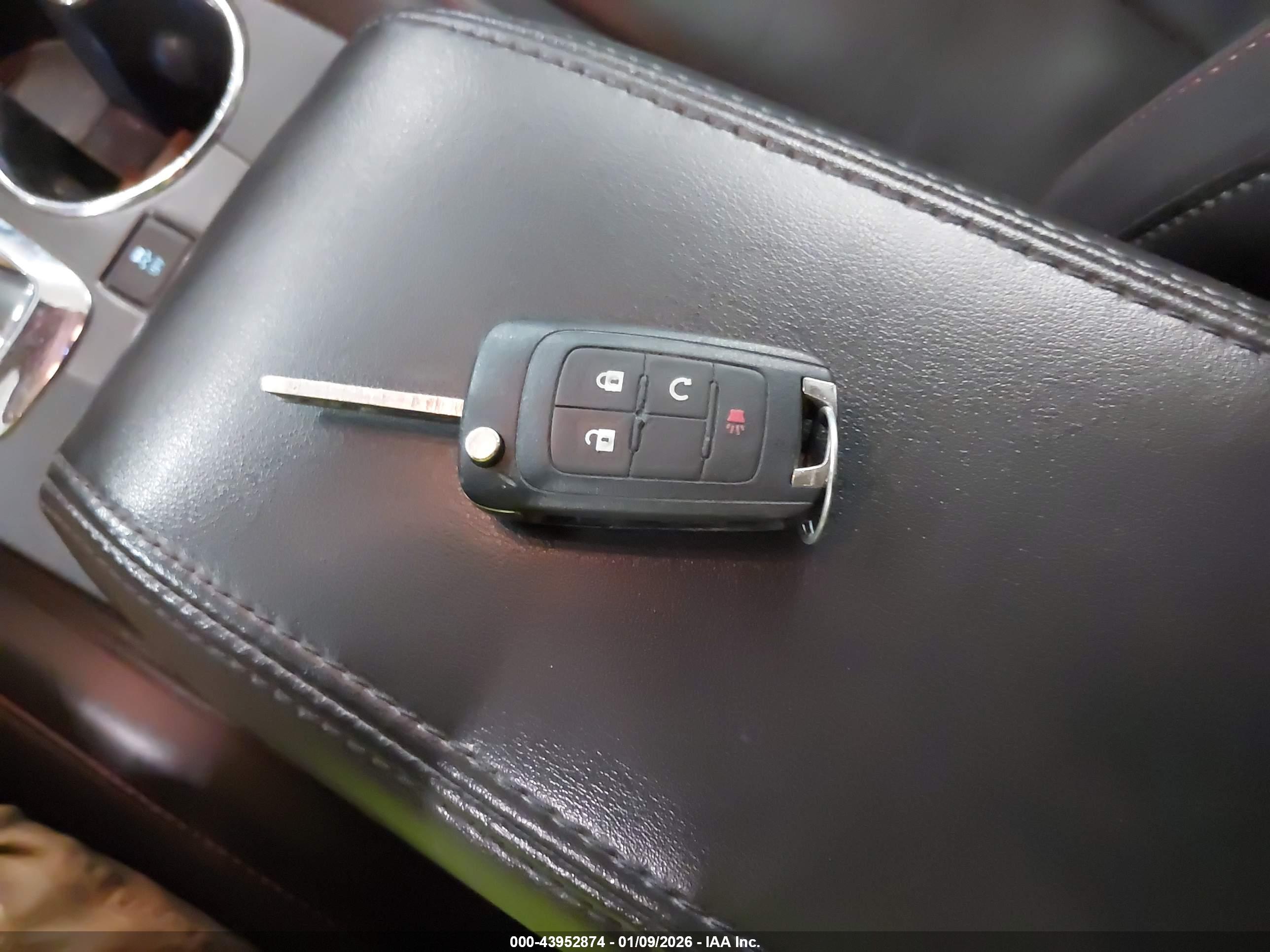 CHEVROLET EQUINOX image 11