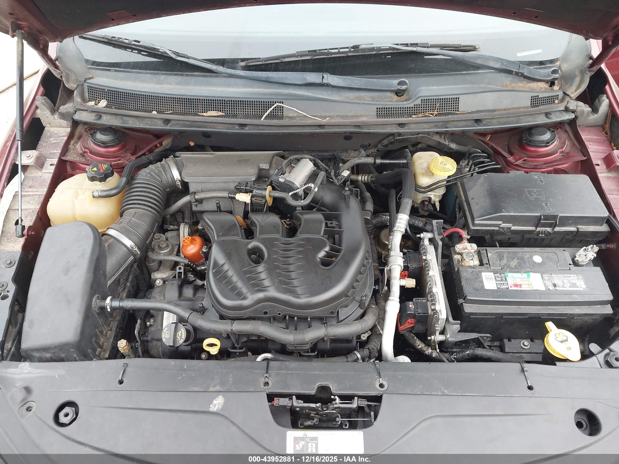 CHRYSLER 200 image 10
