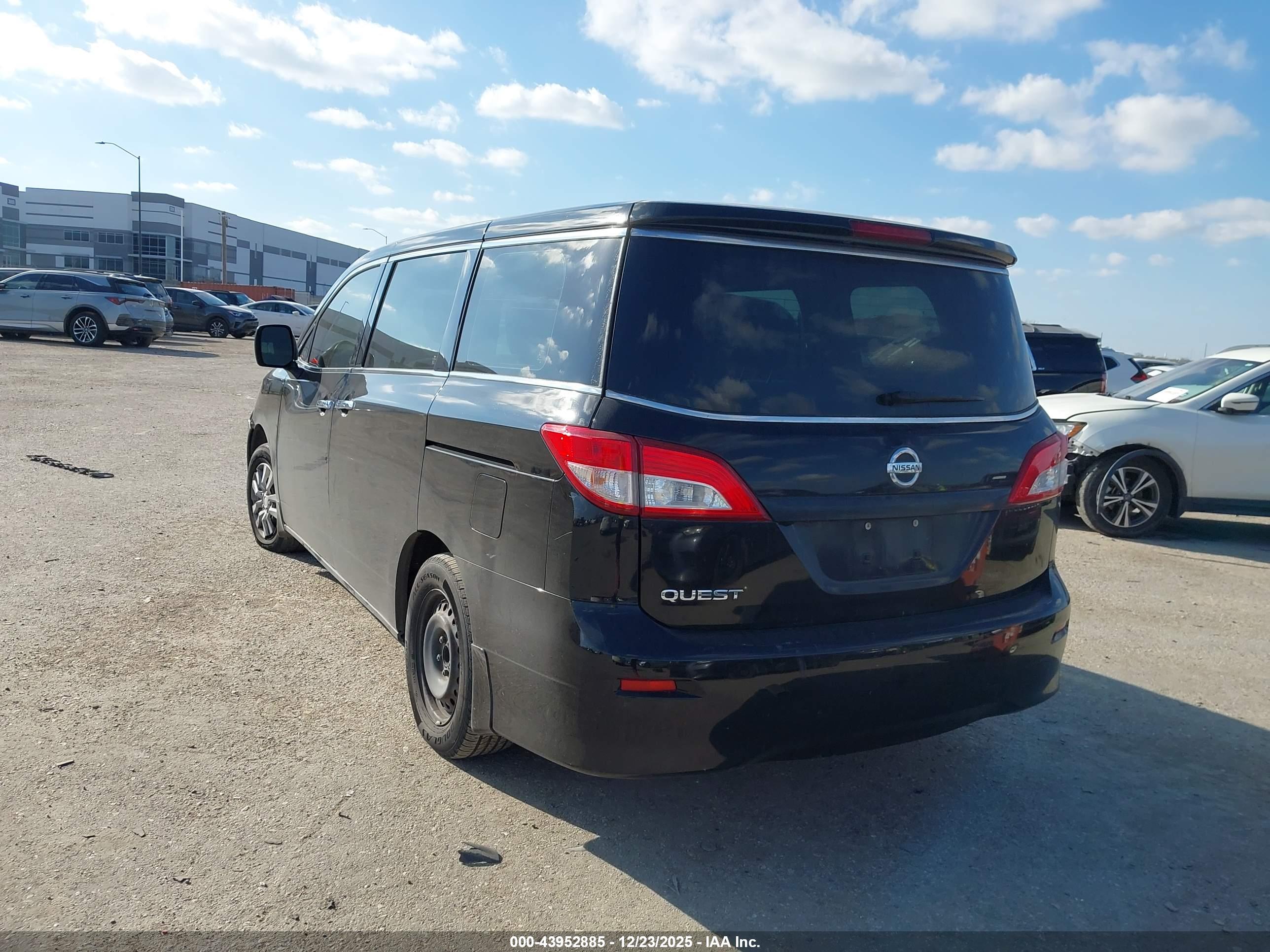 NISSAN QUEST image 3
