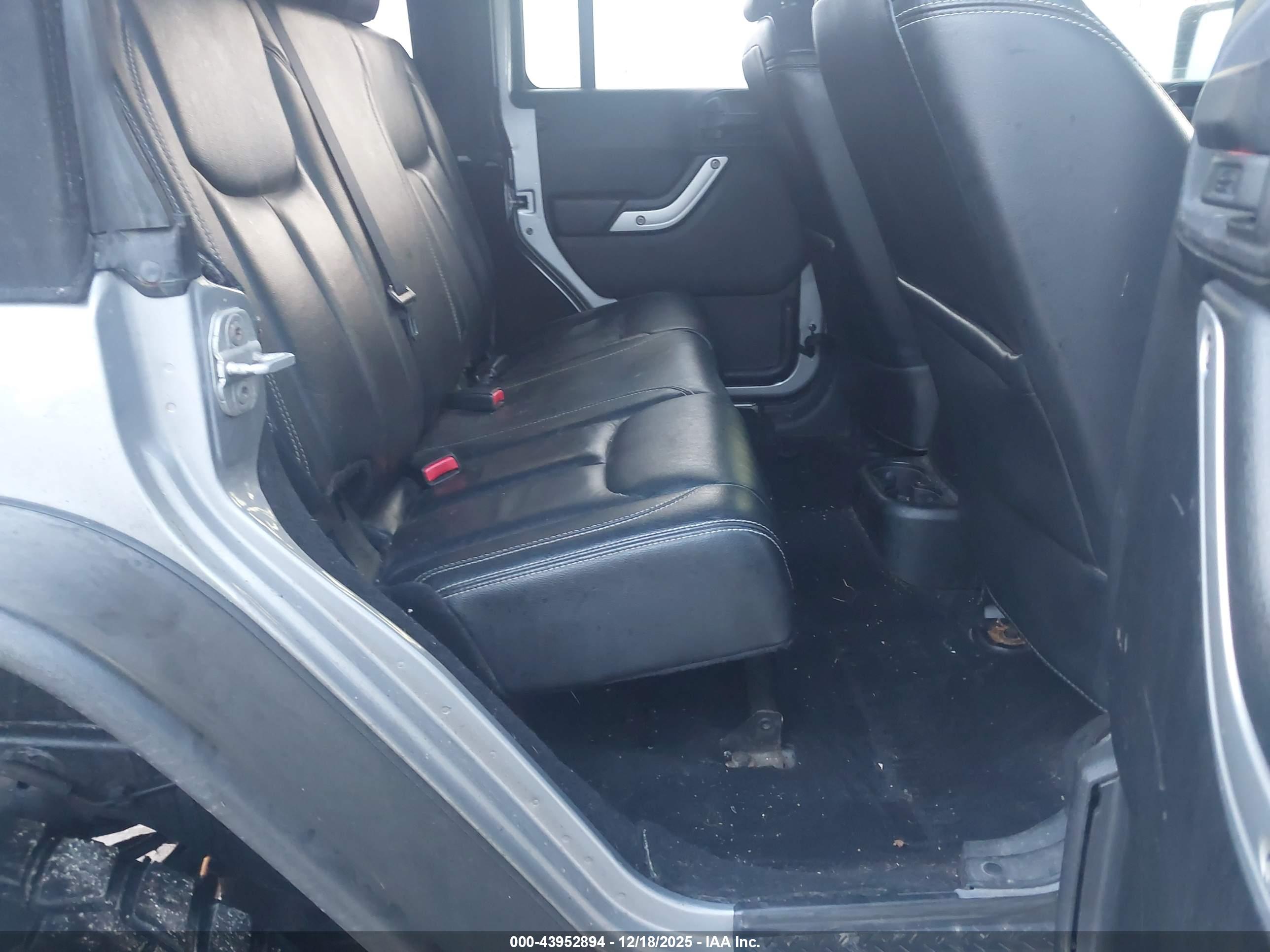 JEEP WRANGLER image 8