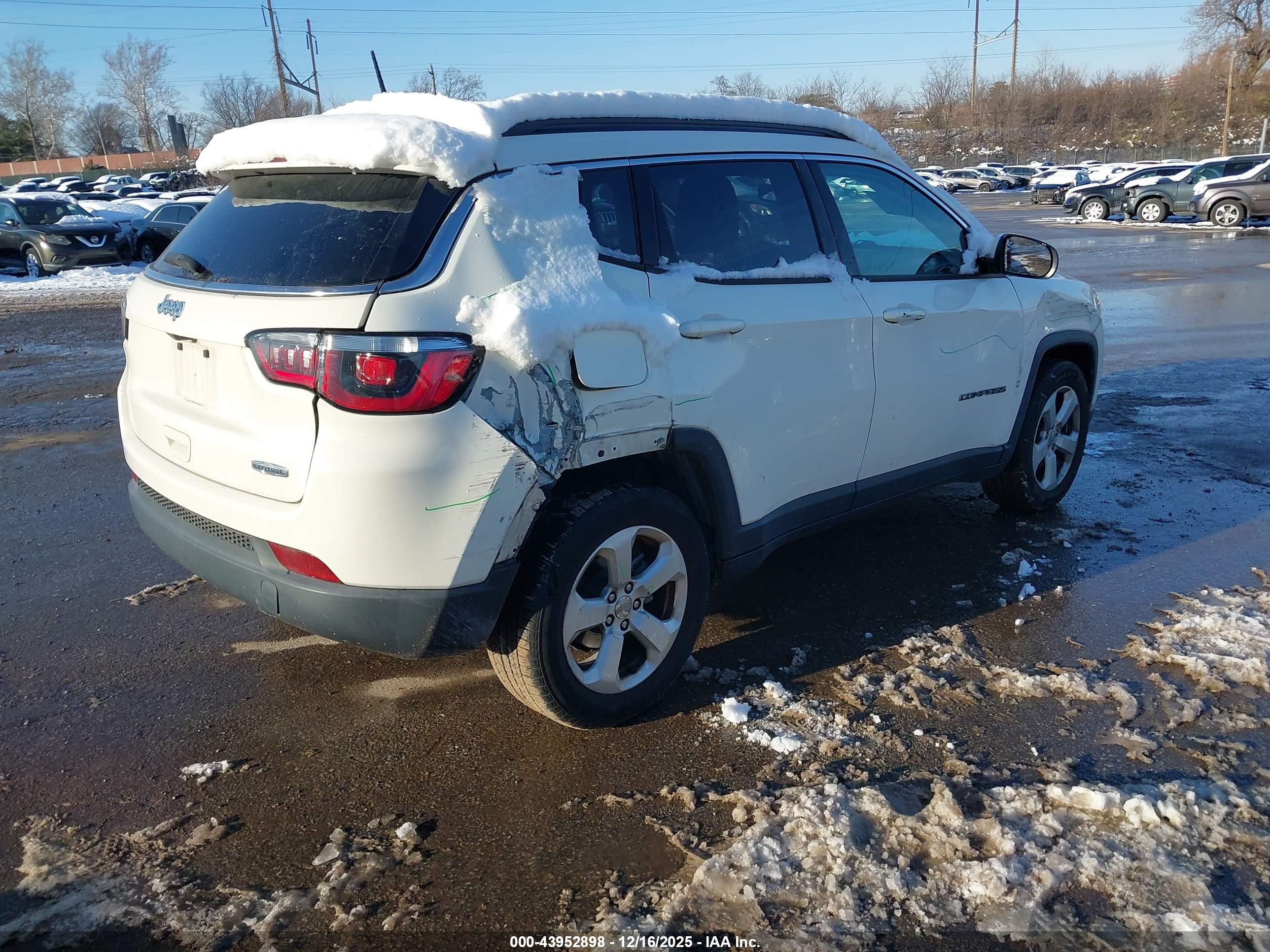 JEEP COMPASS image 4