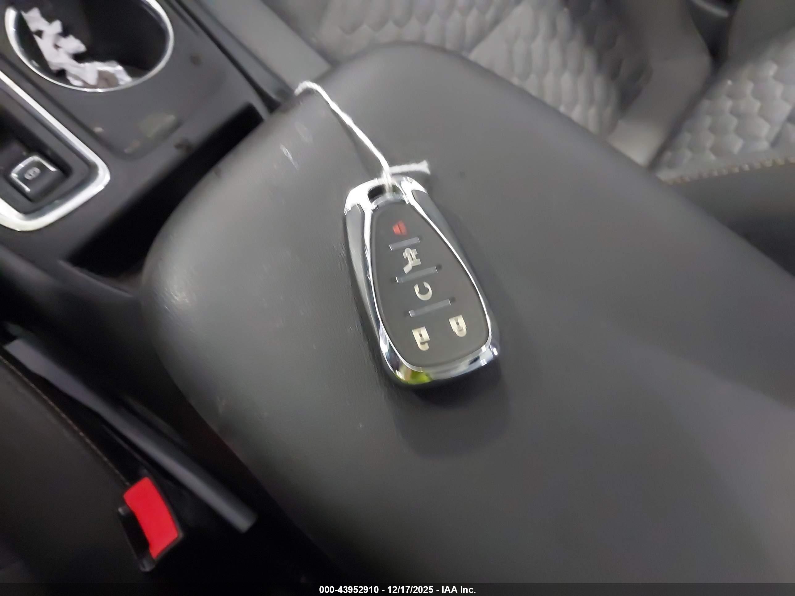 CHEVROLET EQUINOX image 11