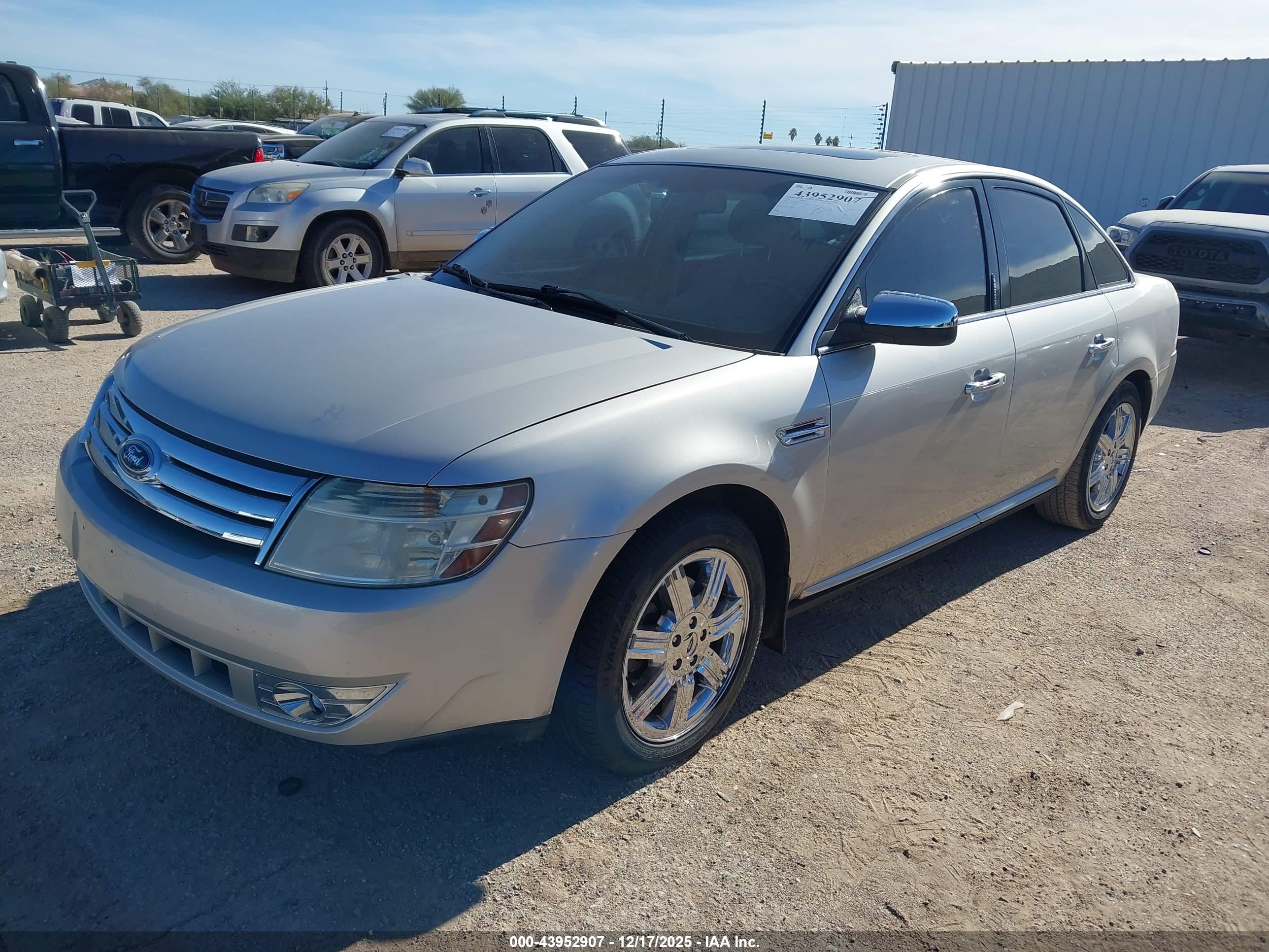 FORD TAURUS image 2