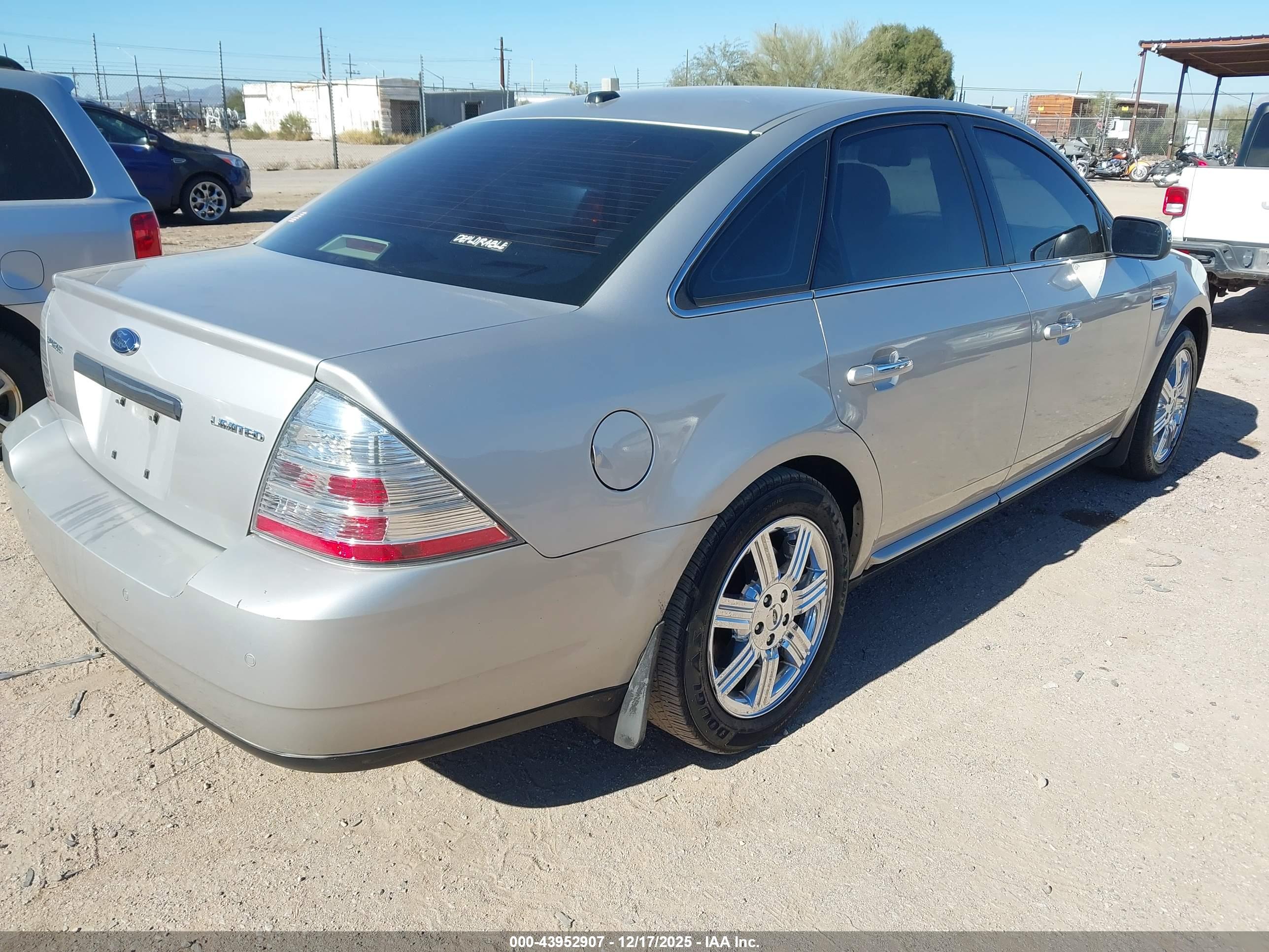 FORD TAURUS image 4