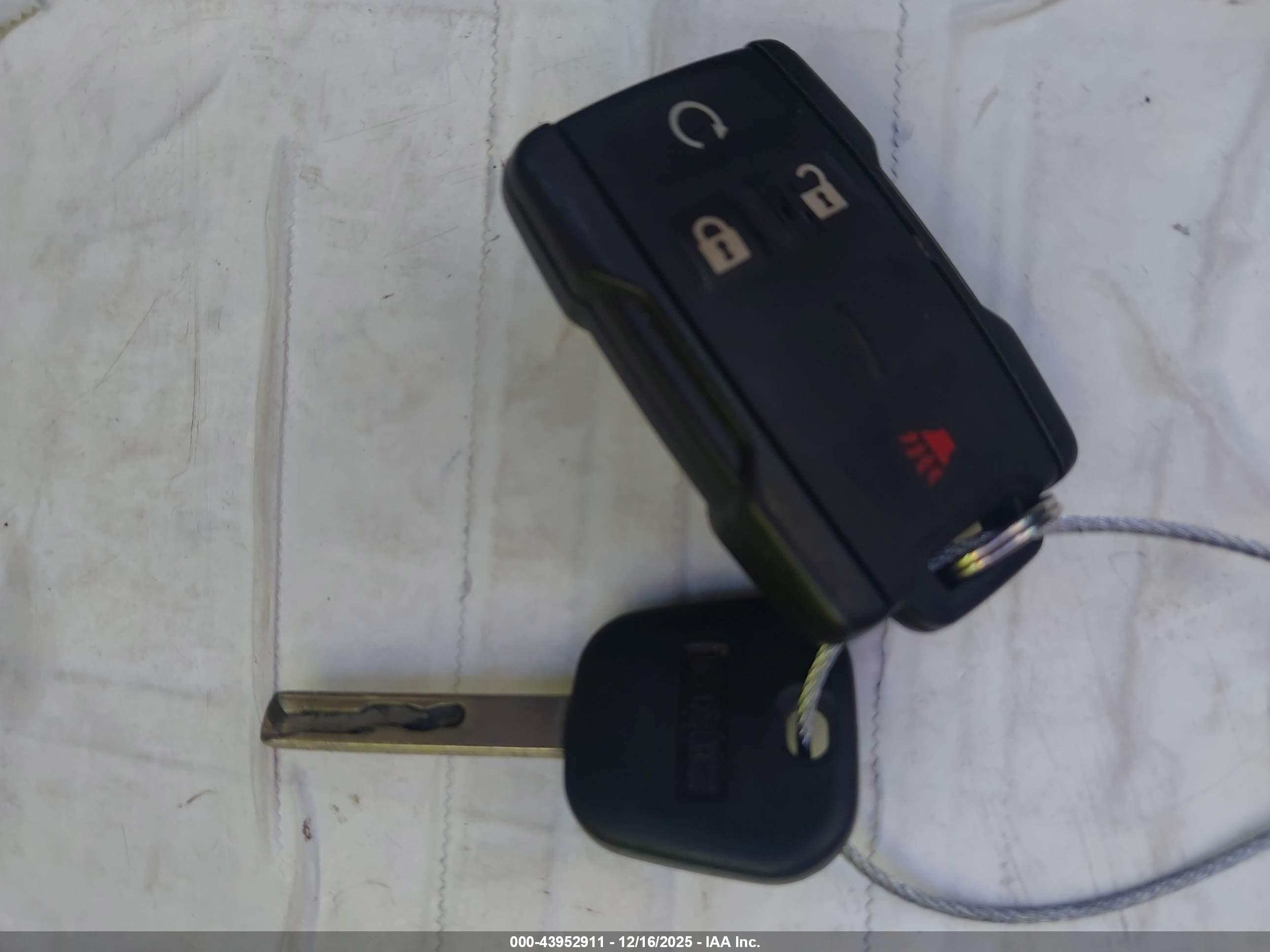 GMC CANYON image 11