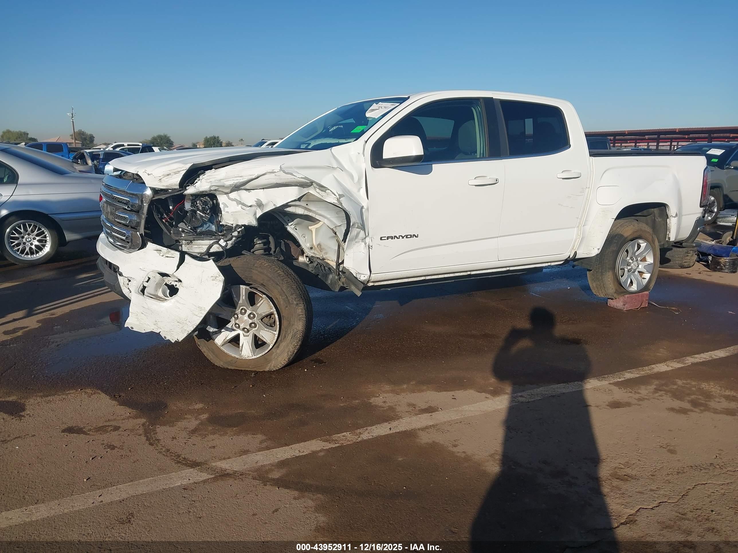 GMC CANYON image 6