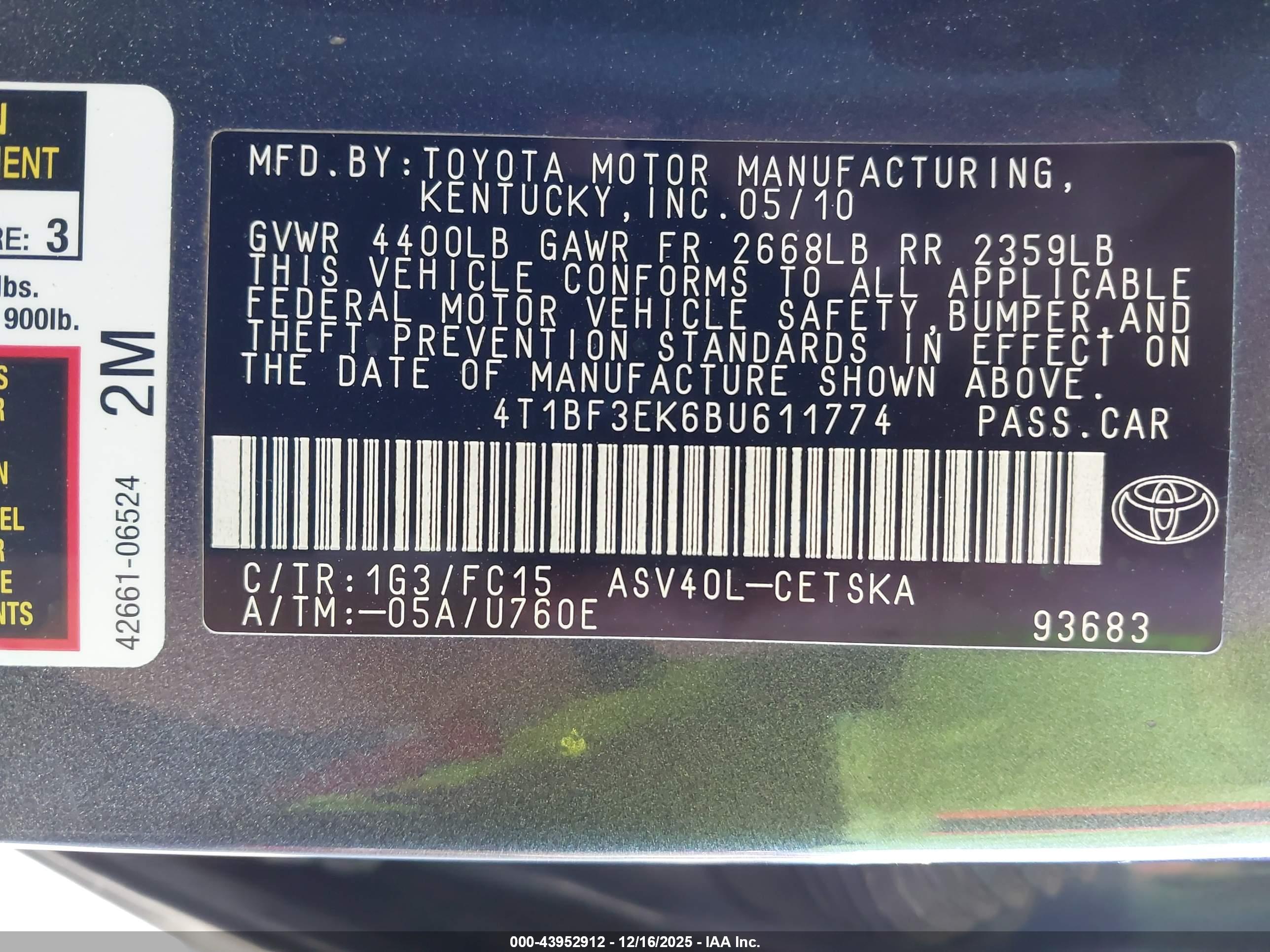TOYOTA CAMRY image 9