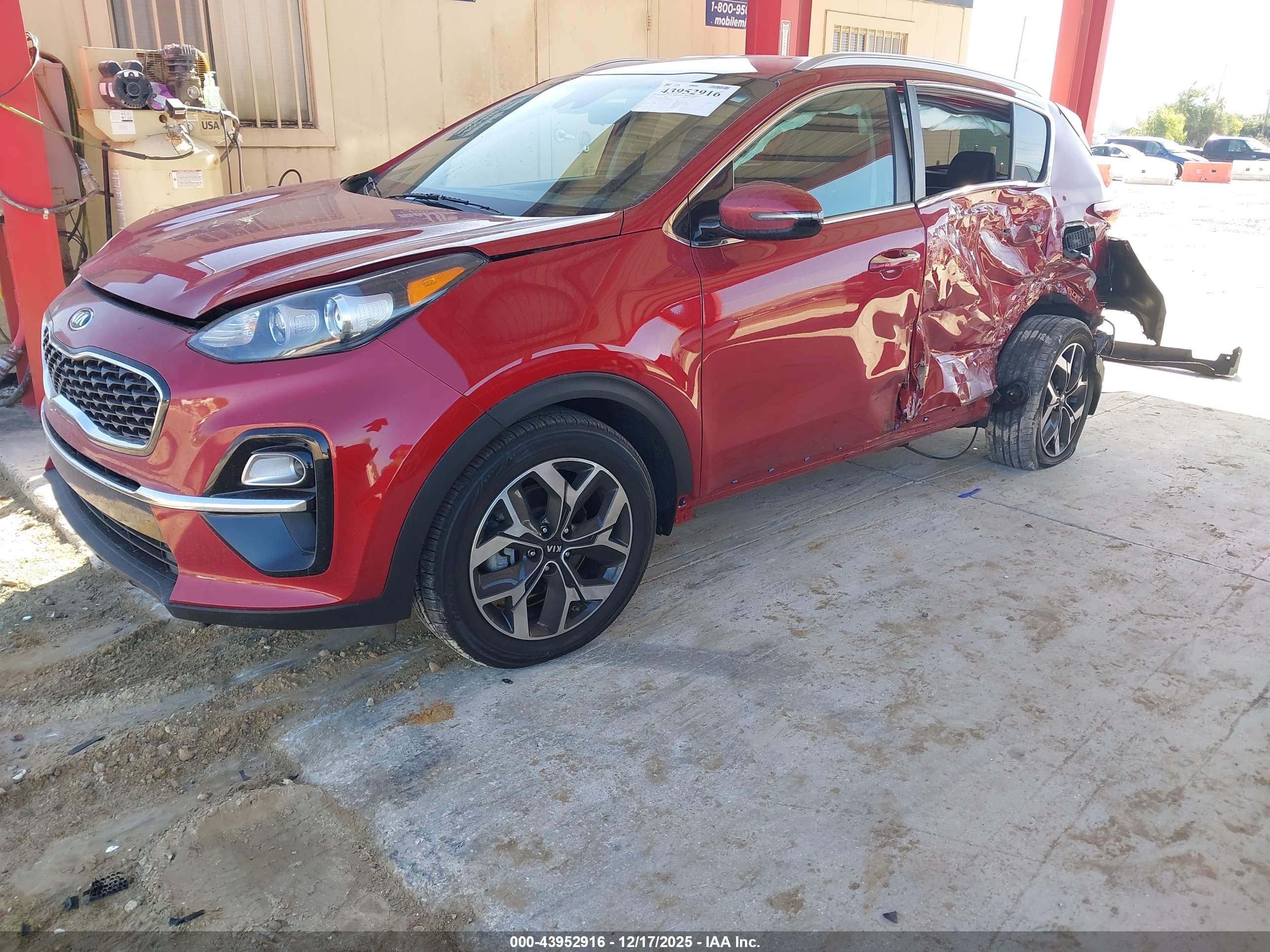 KIA SPORTAGE image 2