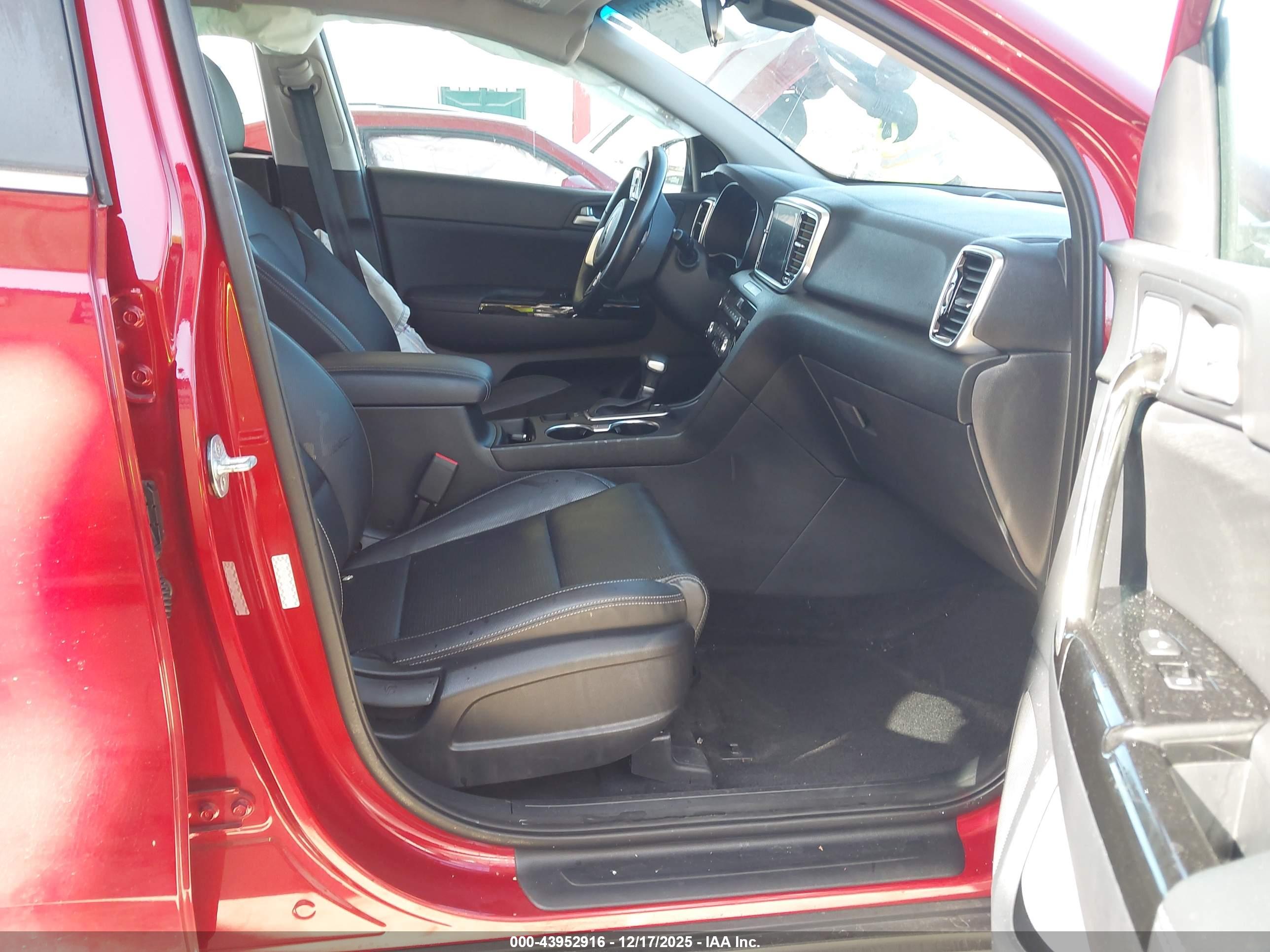KIA SPORTAGE image 5