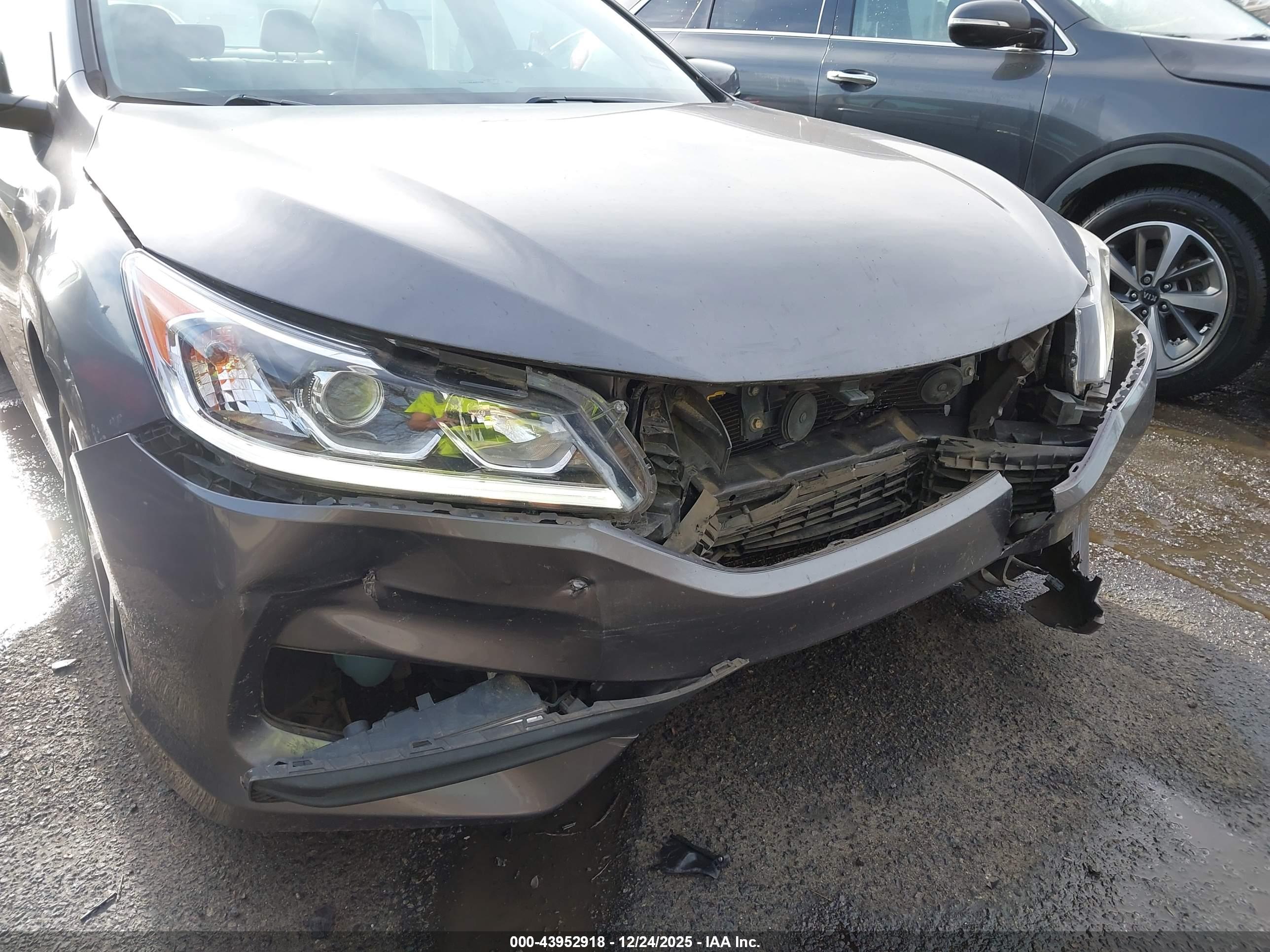 HONDA ACCORD image 6