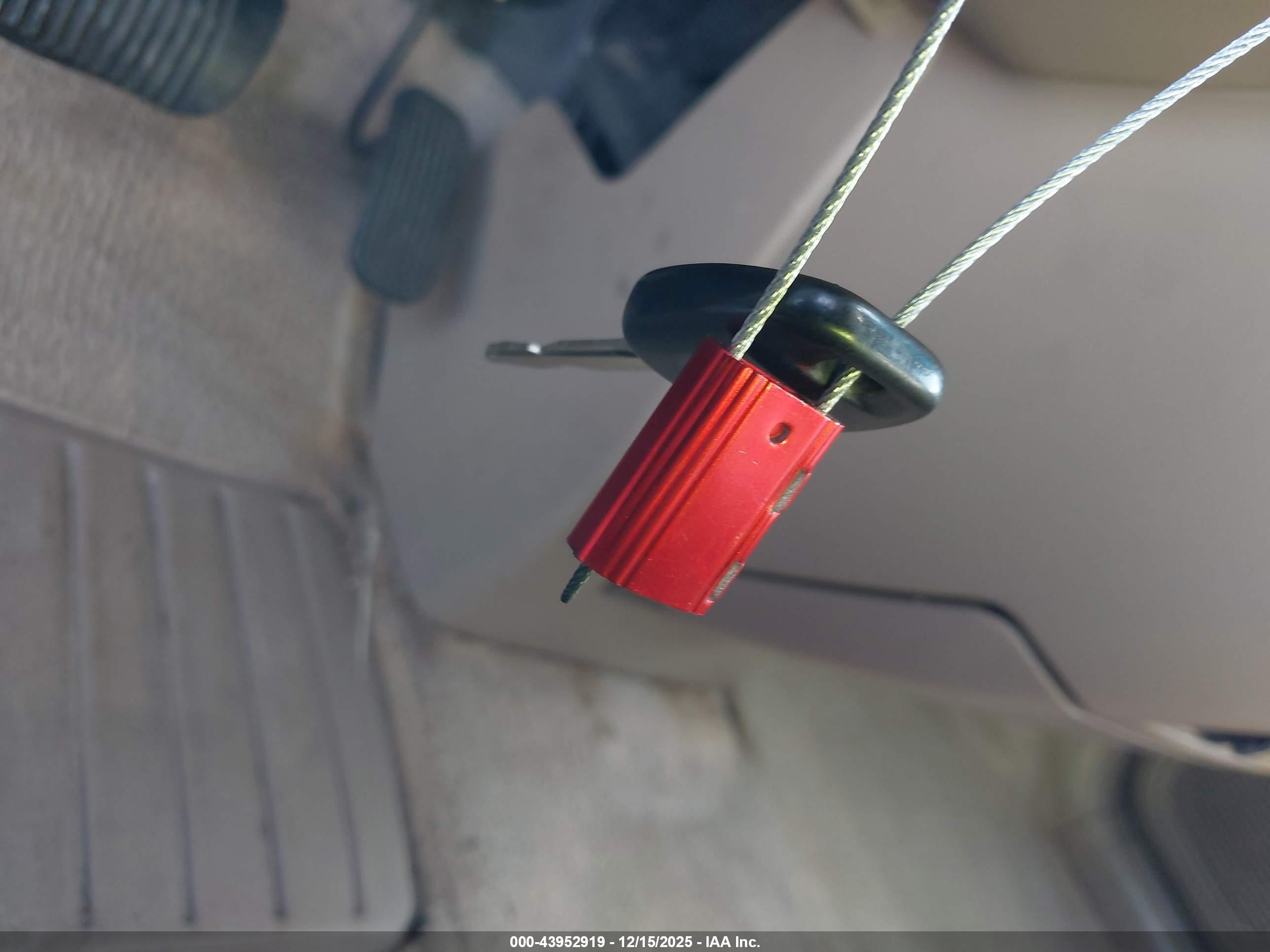TOYOTA SIENNA image 11