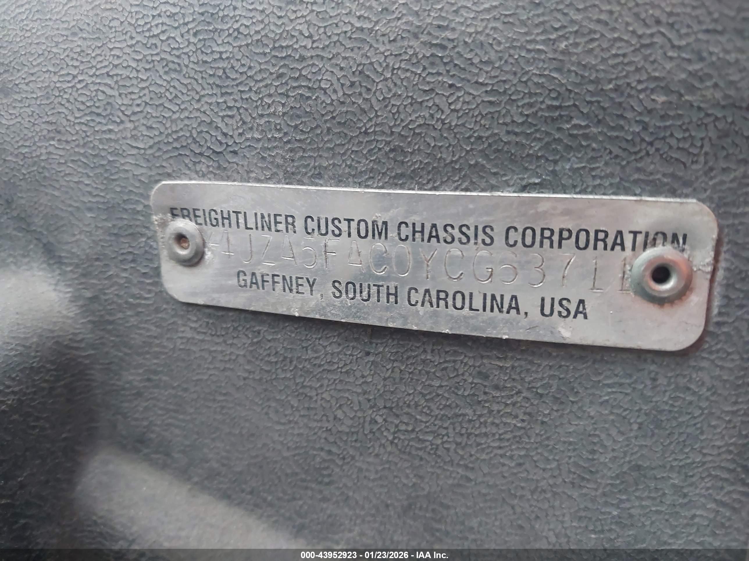 FREIGHTLINER CHASSIS image 9