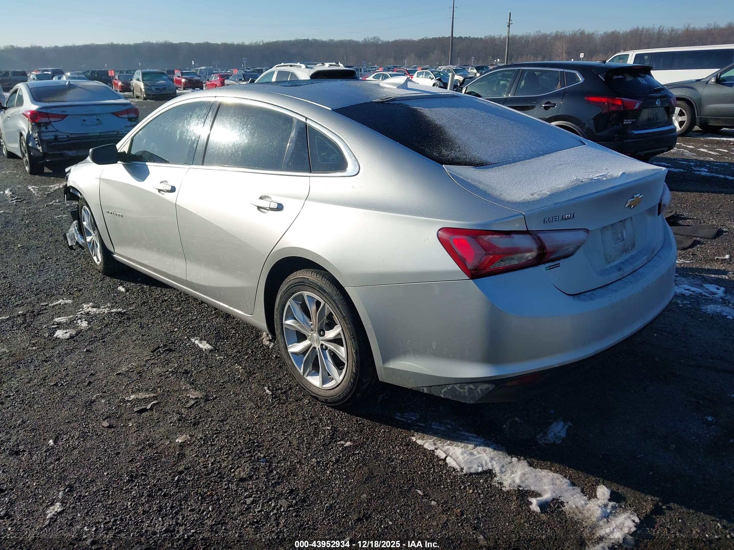 CHEVROLET MALIBU image 3