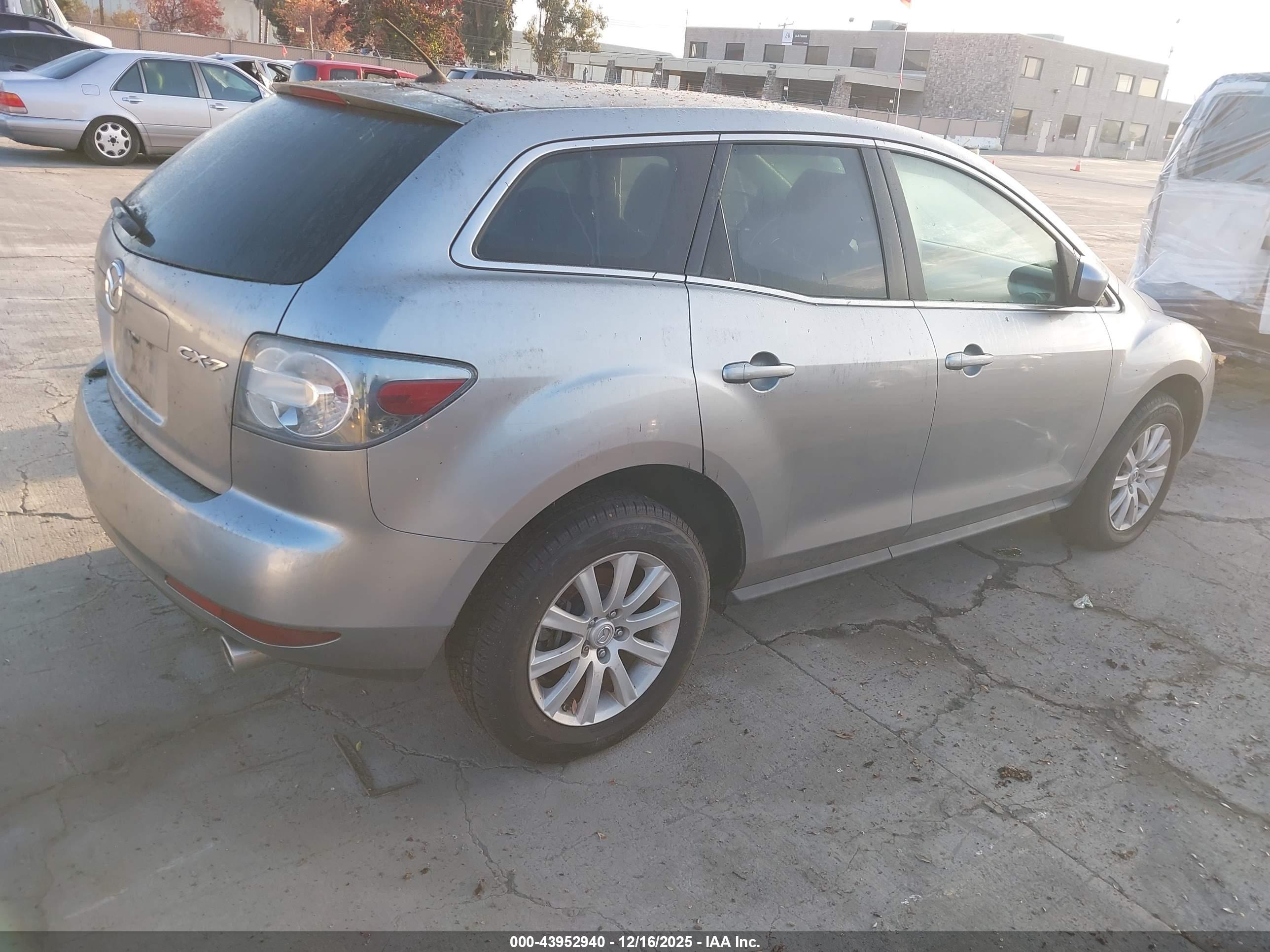MAZDA CX-7 image 4