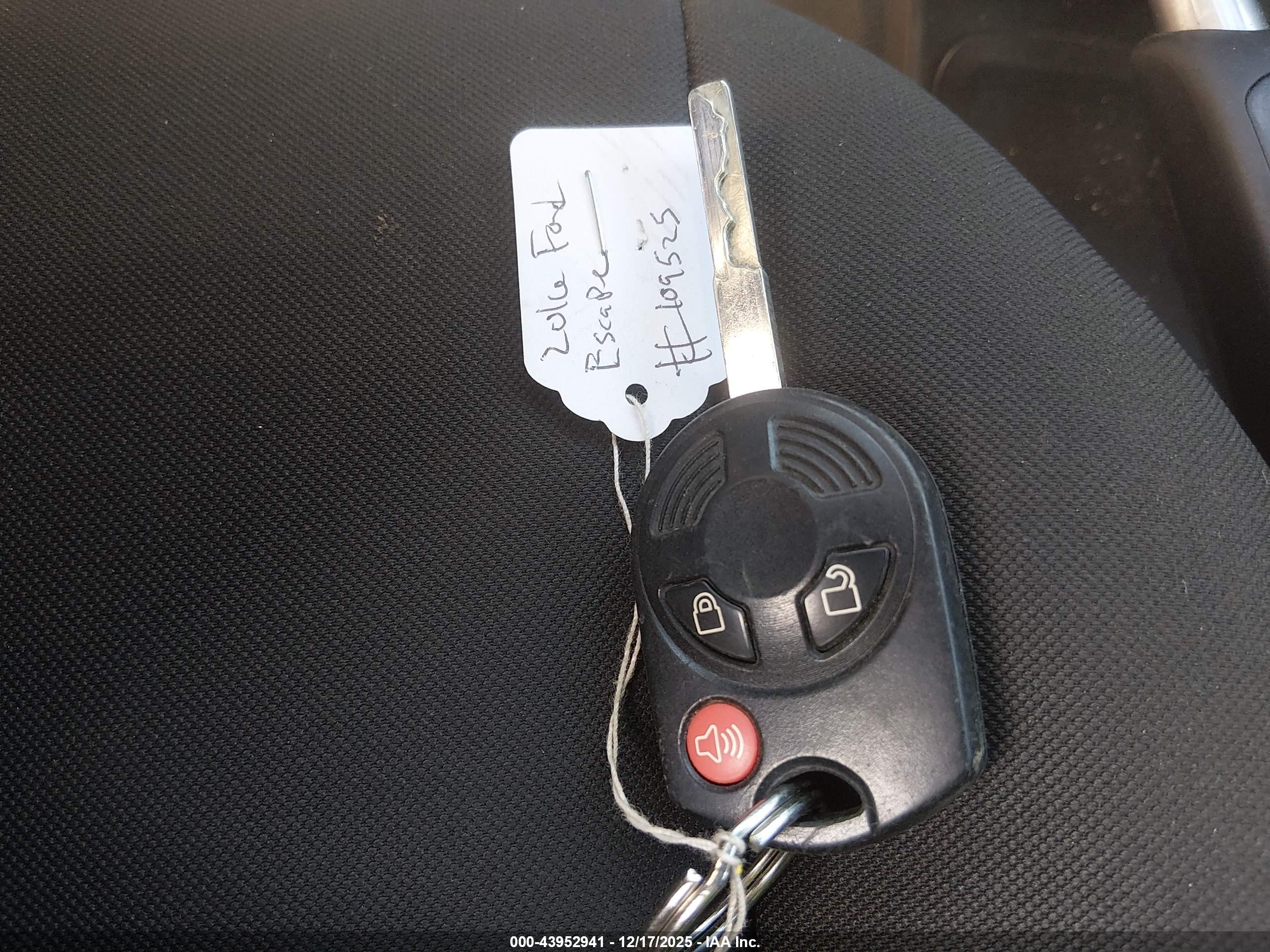 FORD ESCAPE image 11