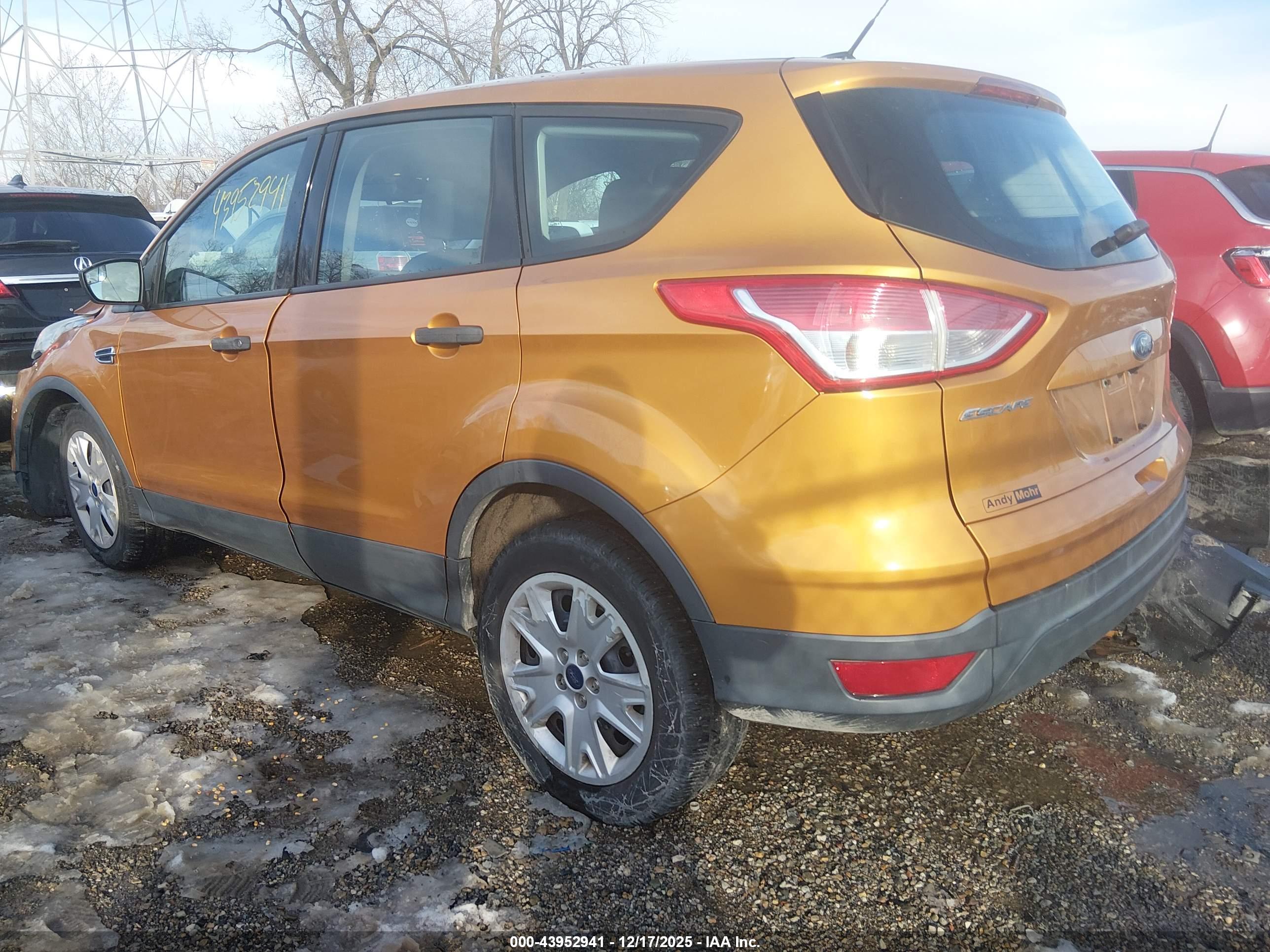 FORD ESCAPE image 3