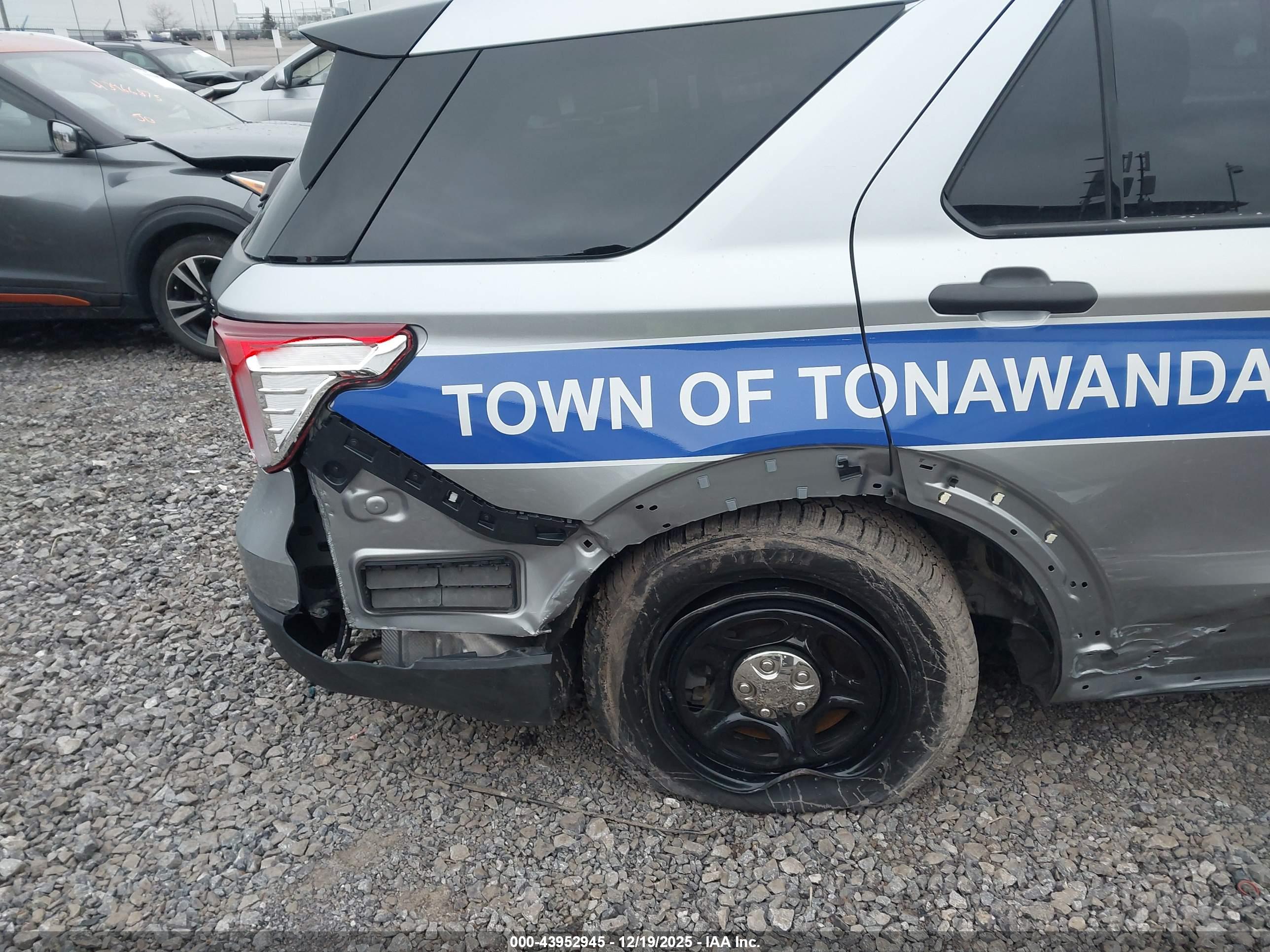 FORD POLICE image 6