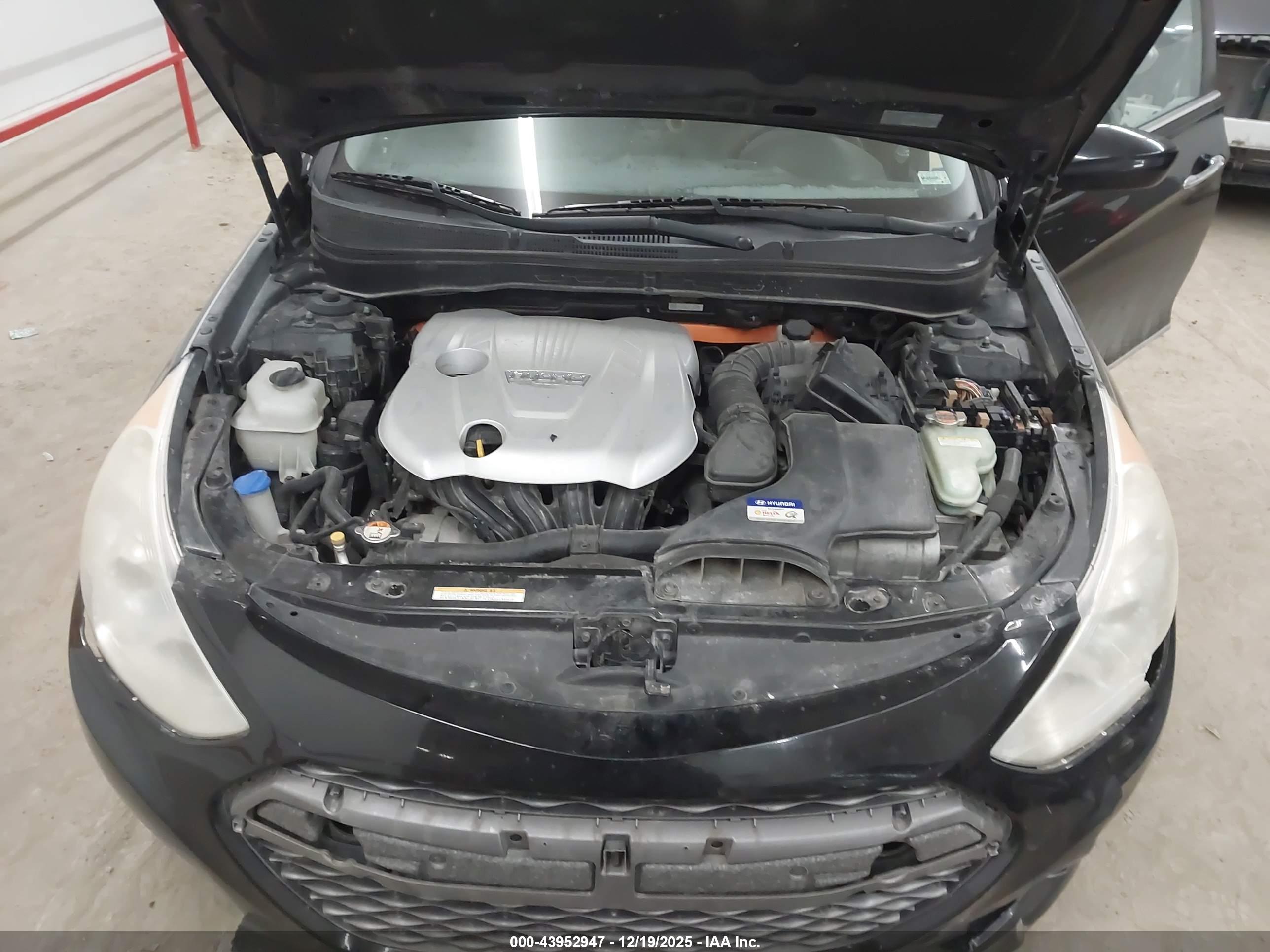 HYUNDAI SONATA image 10