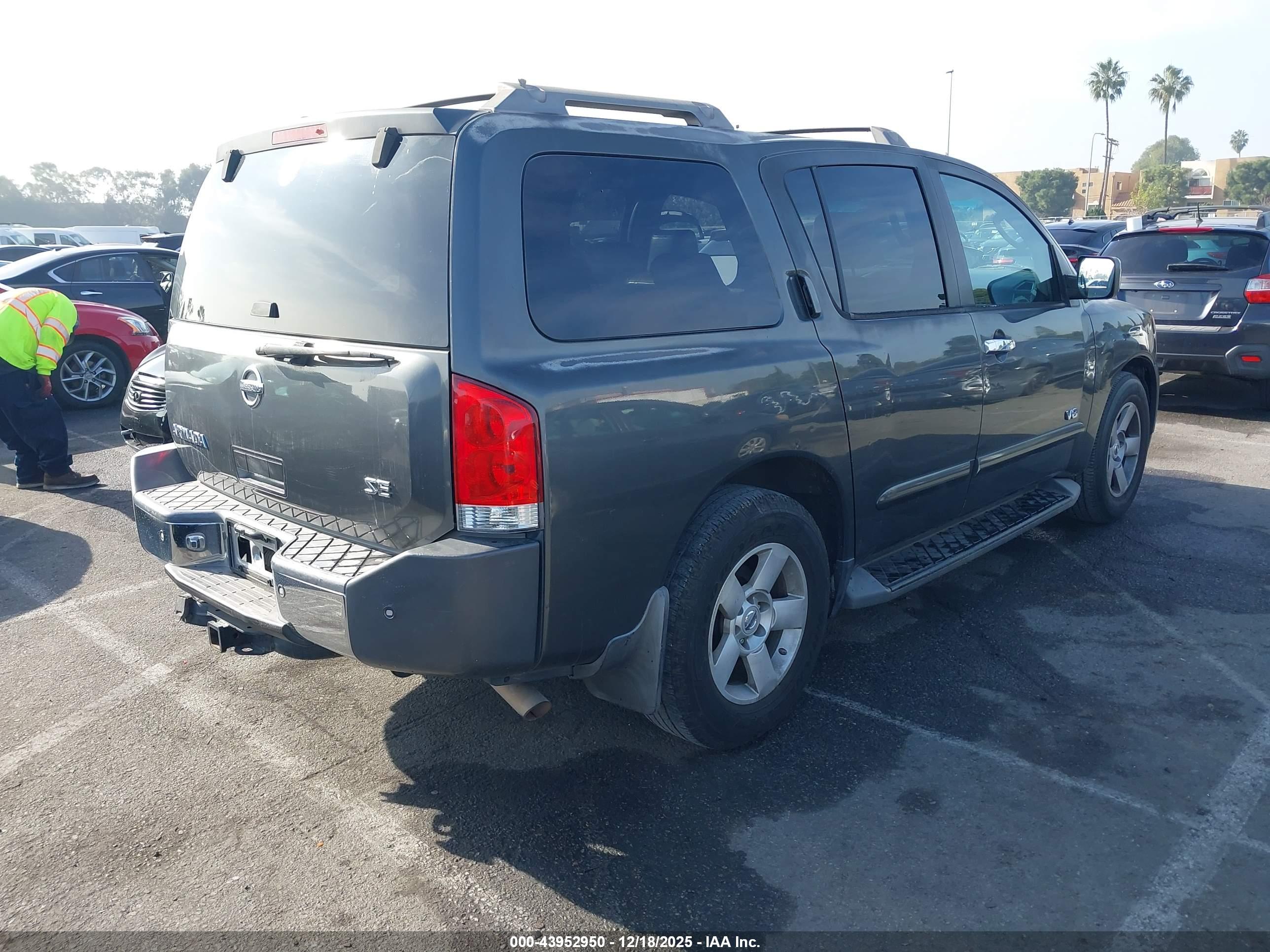NISSAN ARMADA image 4