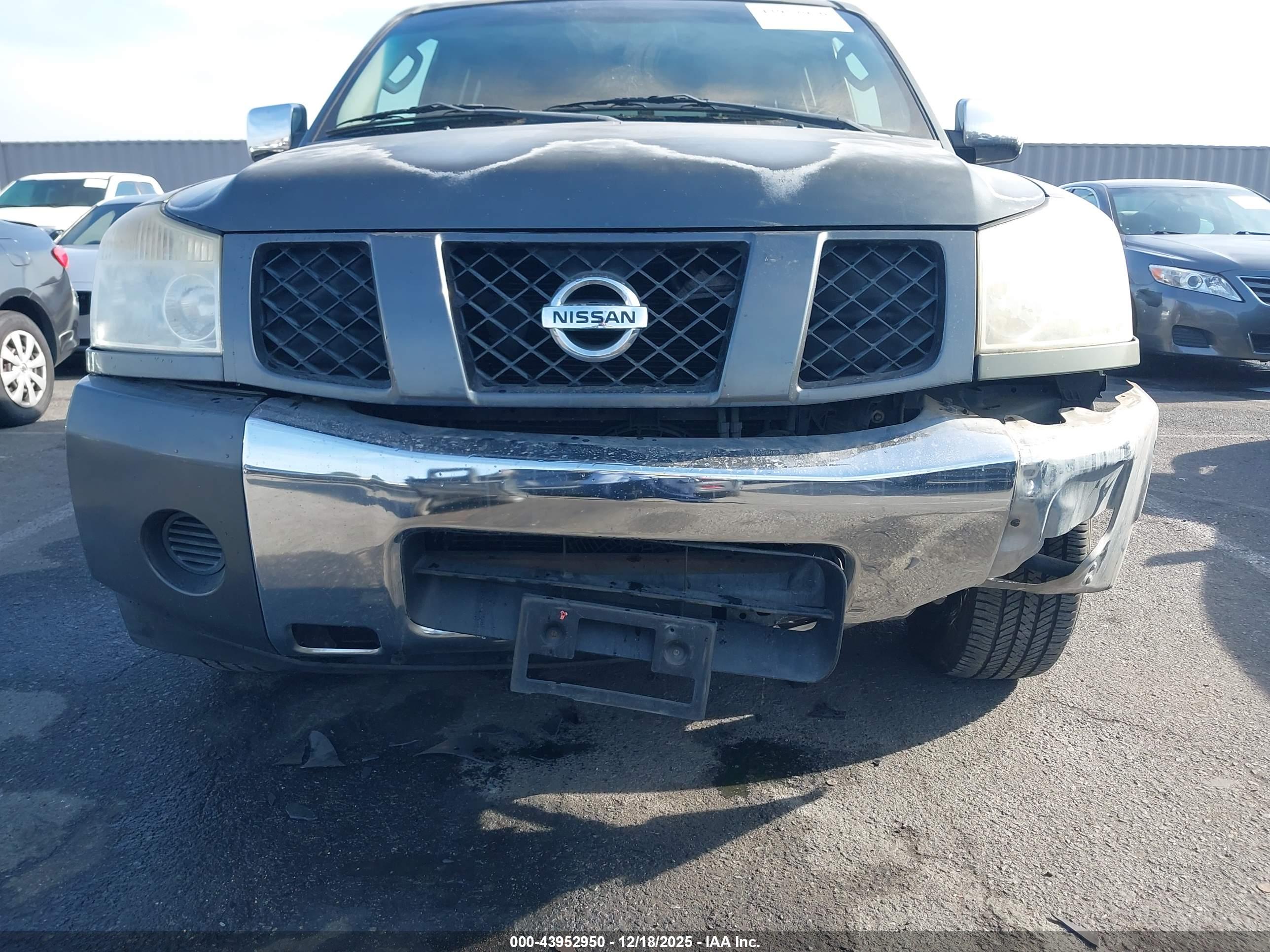 NISSAN ARMADA image 6