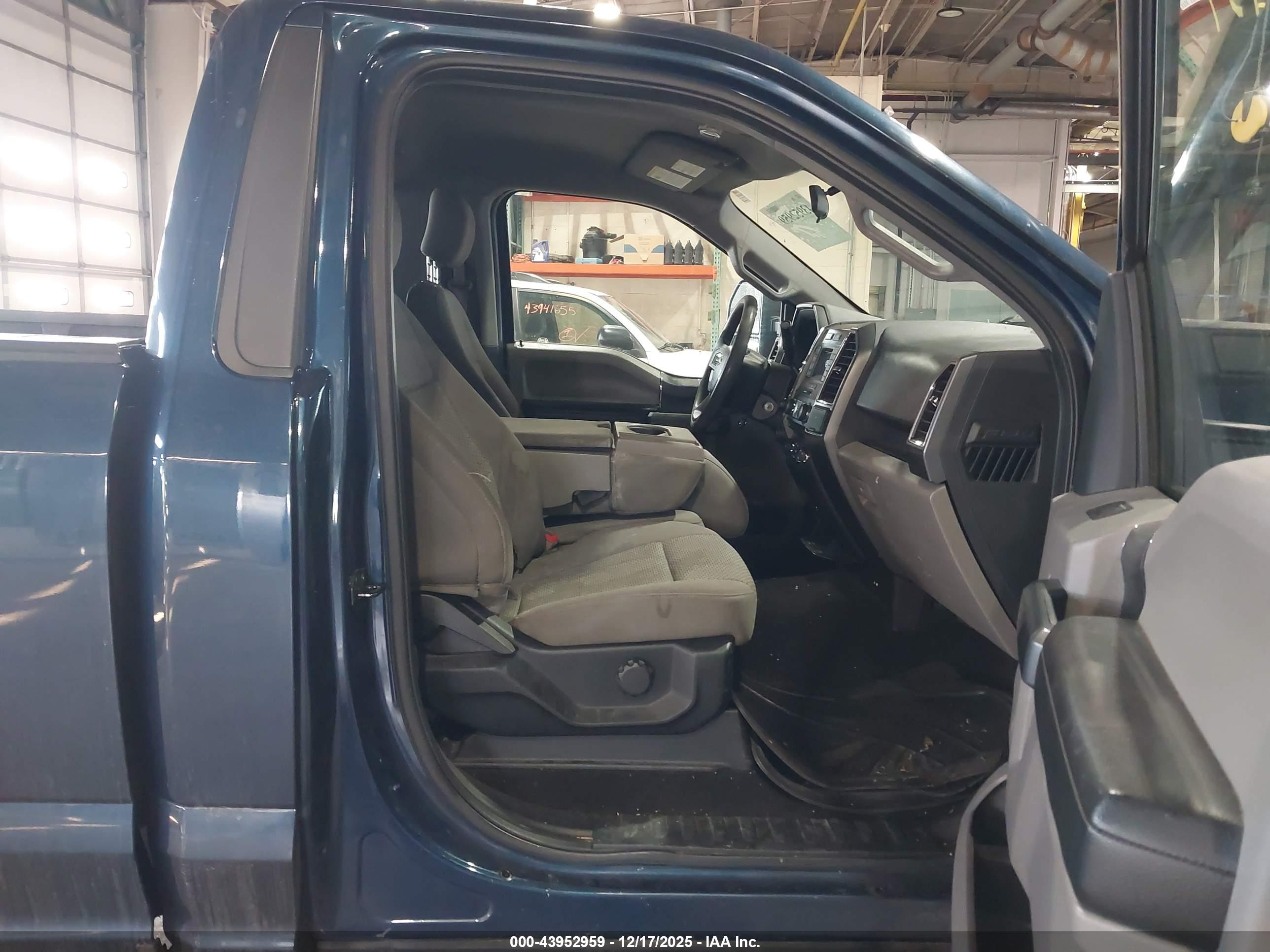FORD F-150 image 5
