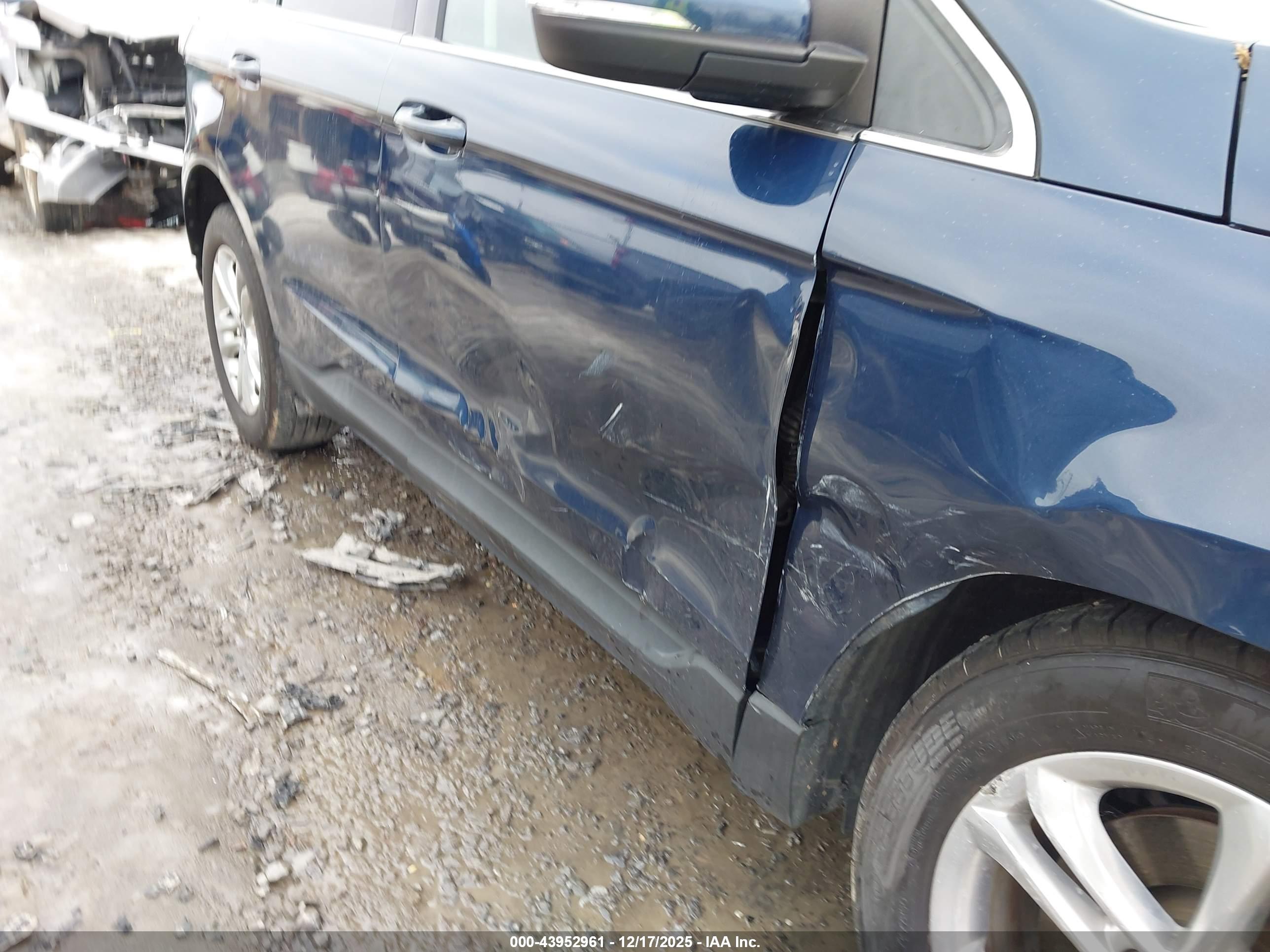 FORD EDGE image 6