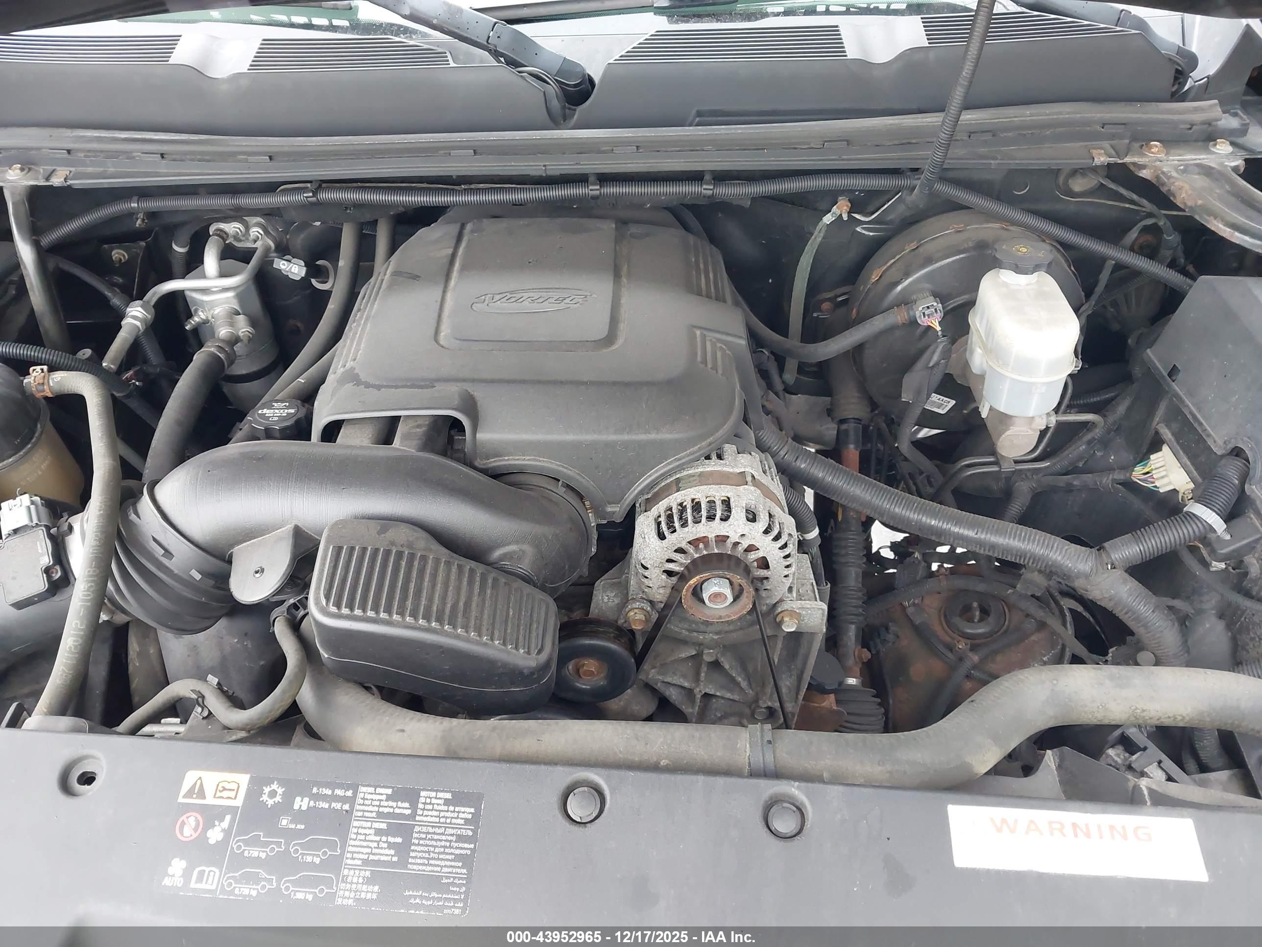 CHEVROLET SILVERADO image 10