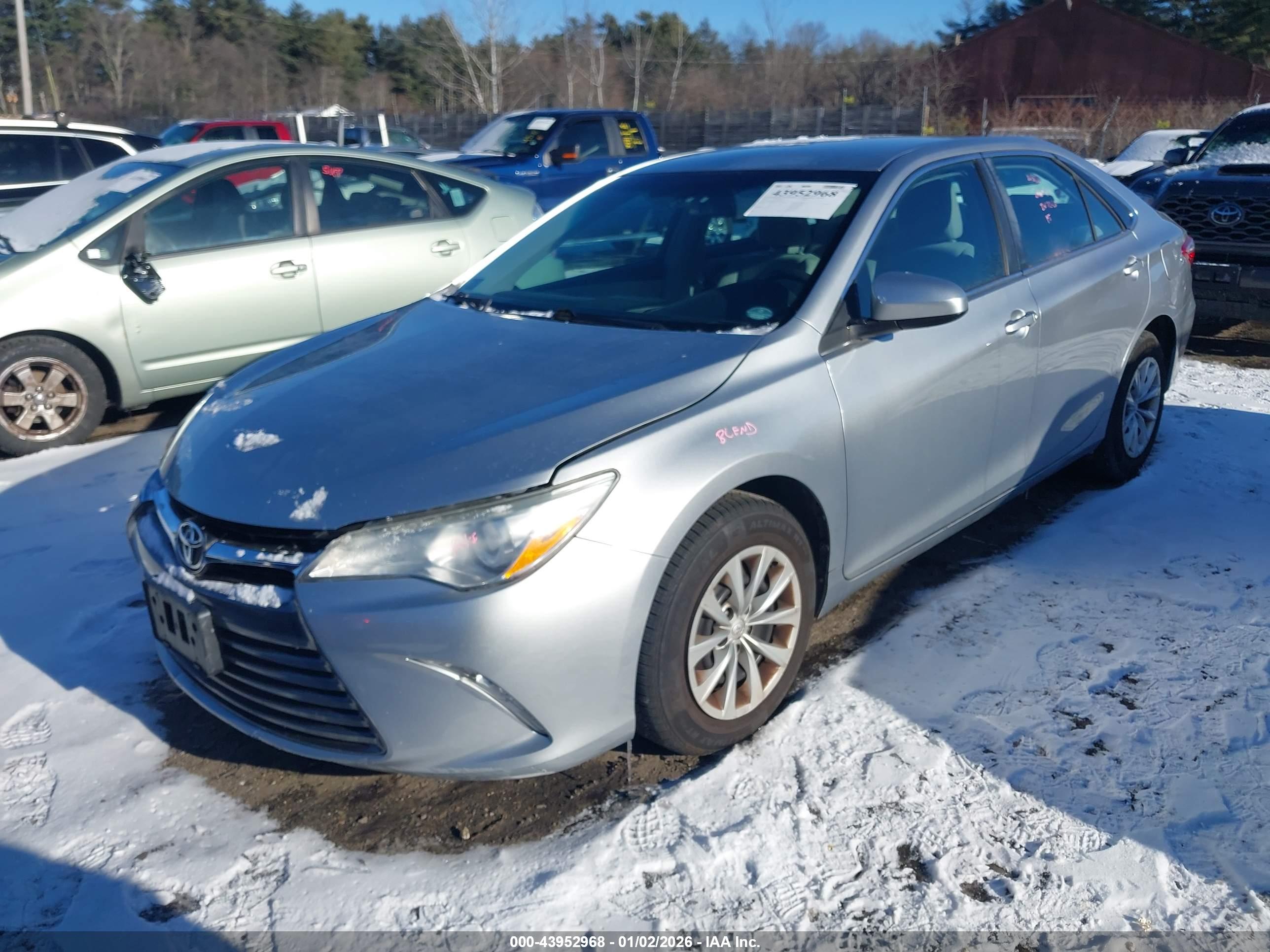 TOYOTA CAMRY image 2