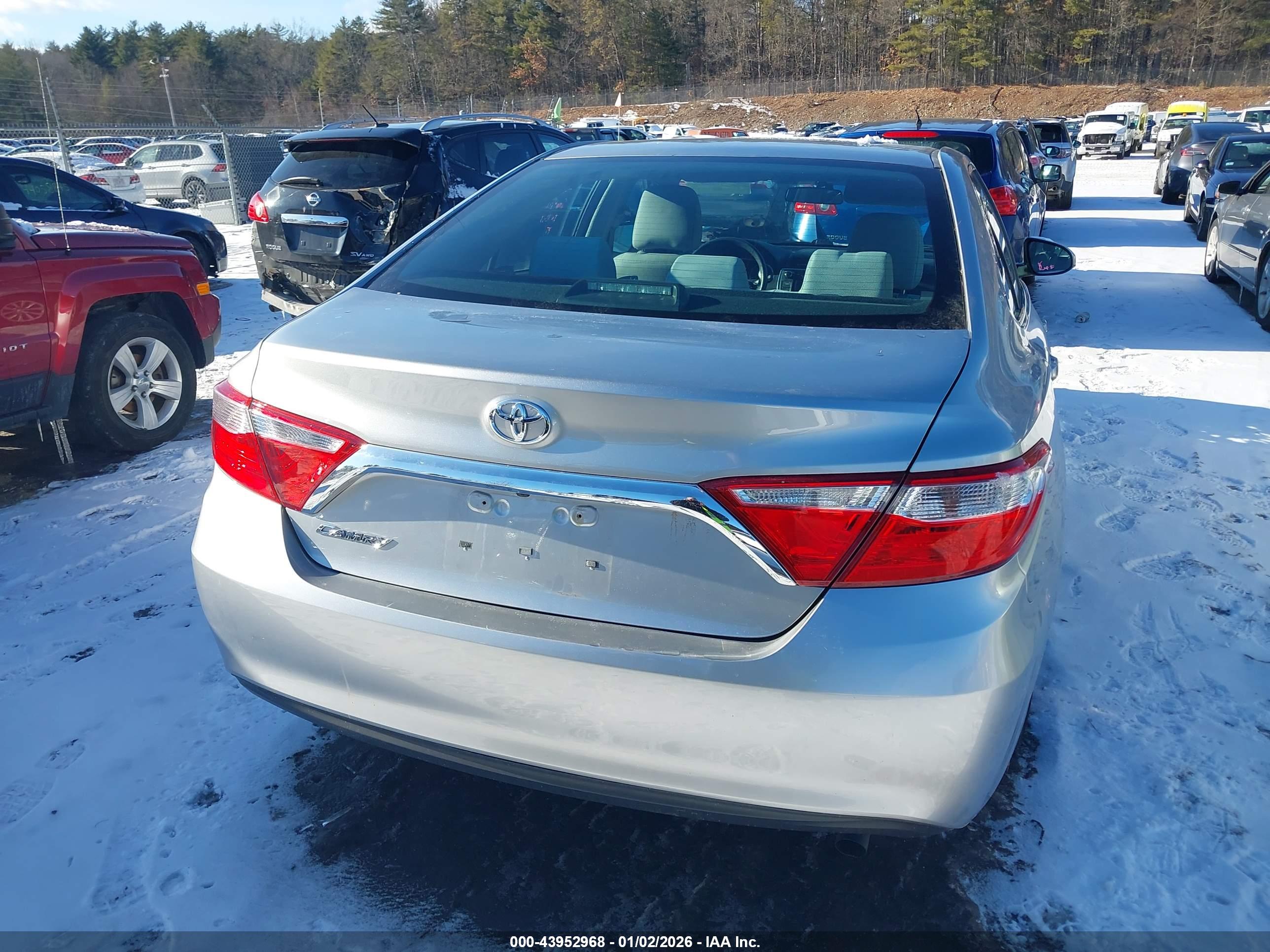 TOYOTA CAMRY image 4