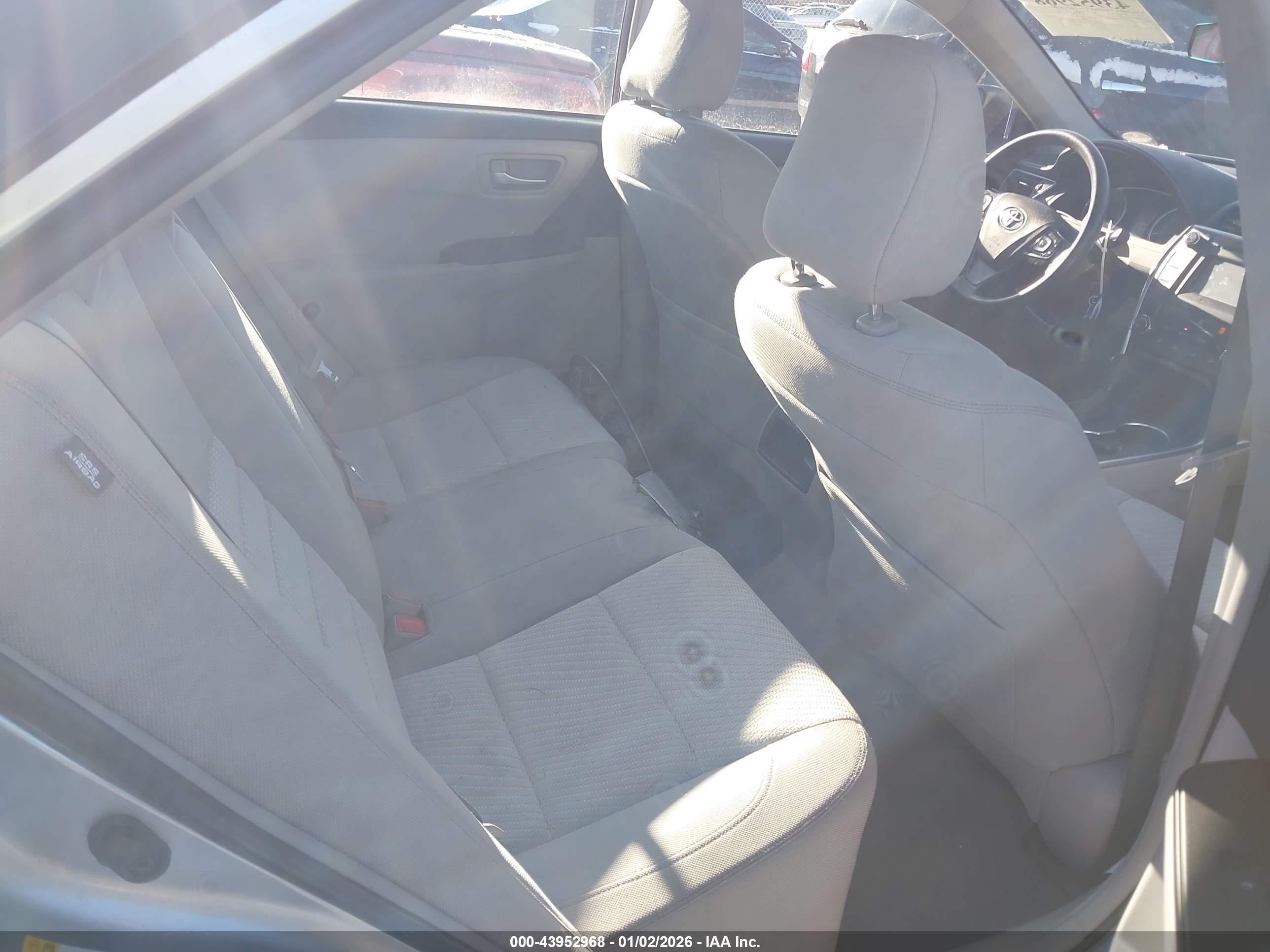 TOYOTA CAMRY image 8