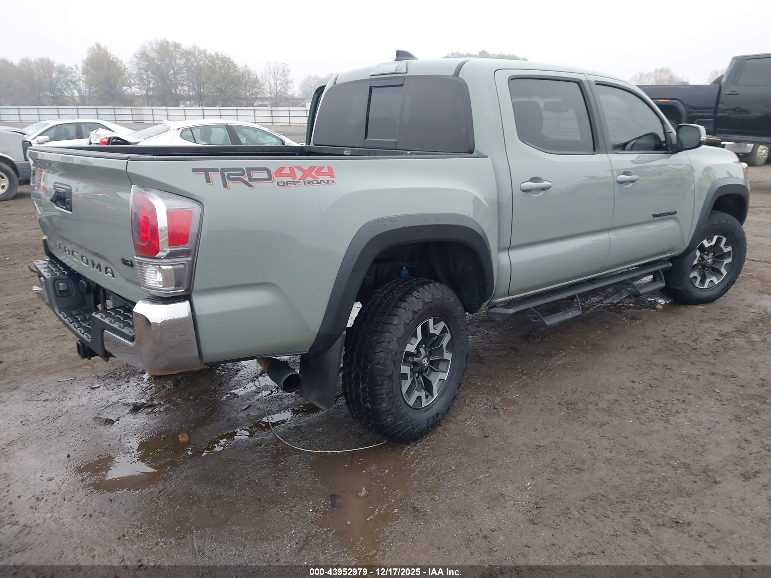 TOYOTA TACOMA image 4